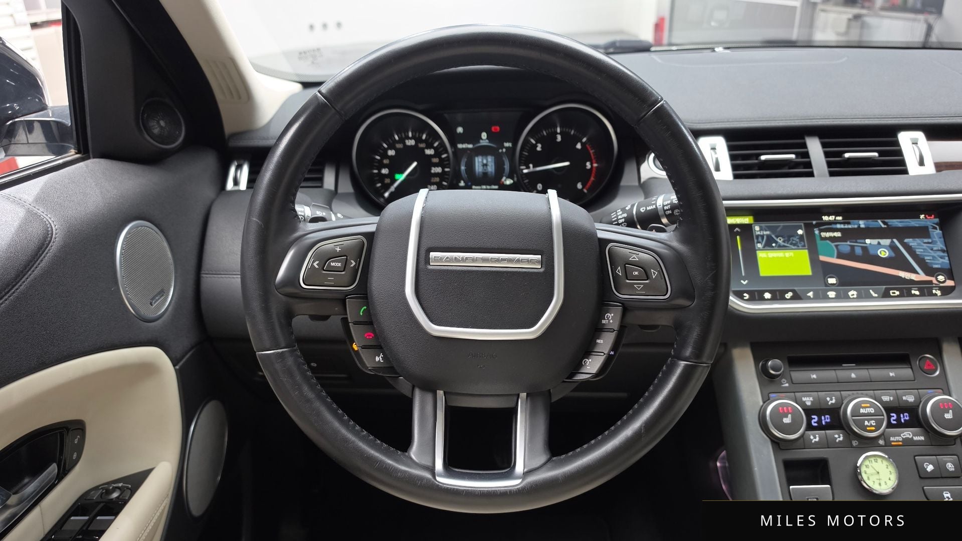 Land Rover Range Rover Evoque 2018 — миниатюра 19