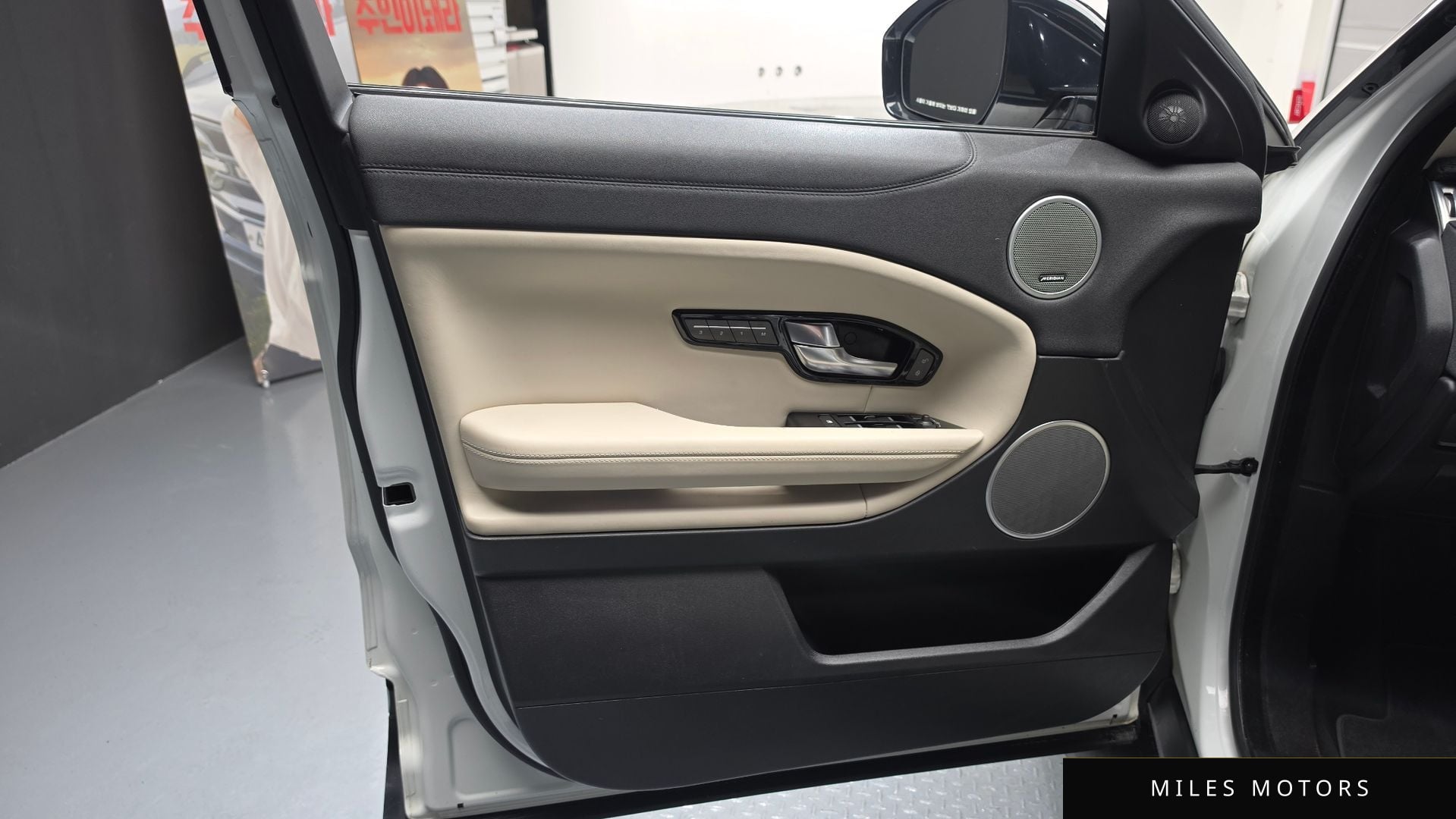 Land Rover Range Rover Evoque 2018 — миниатюра 14