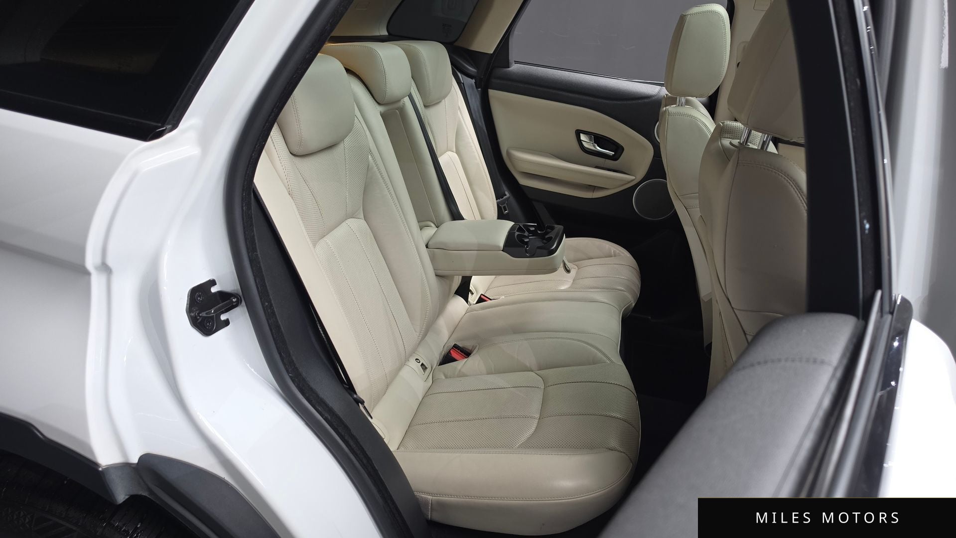 Land Rover Range Rover Evoque 2018 — миниатюра 16