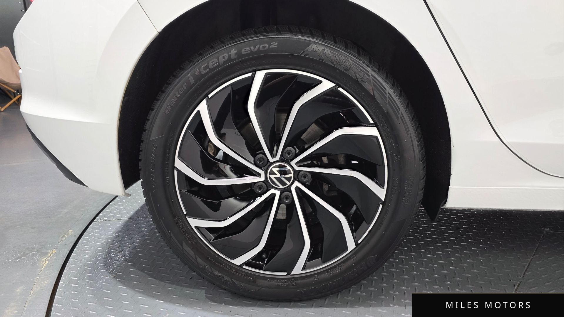 Volkswagen 골프 2022 — миниатюра 5