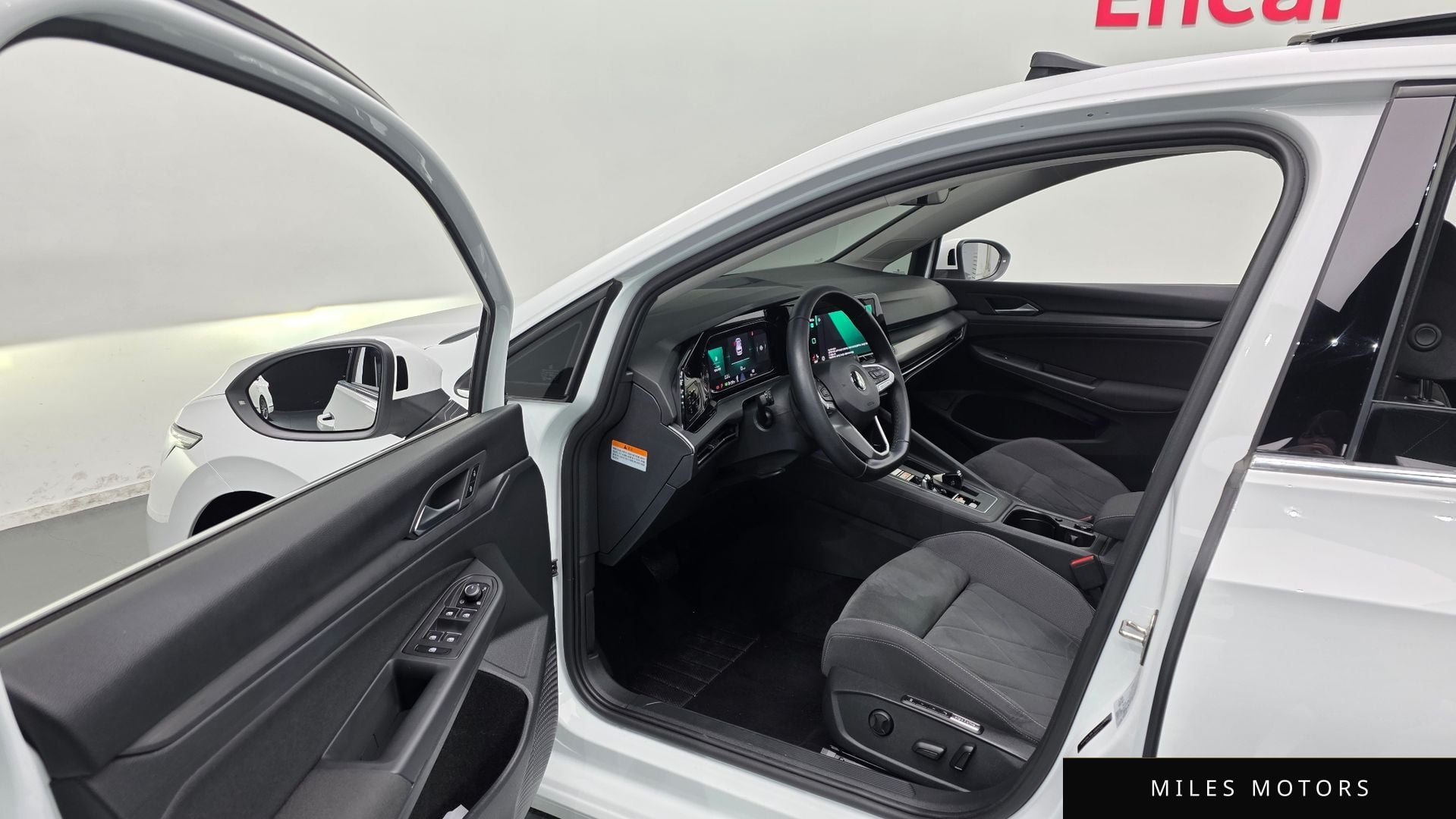 Volkswagen 골프 2022 — миниатюра 13