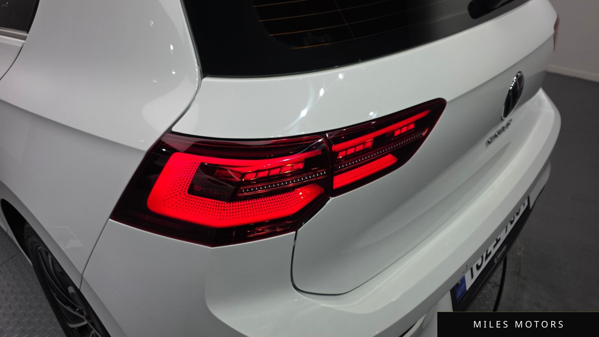 Volkswagen 골프 2022 — миниатюра 9