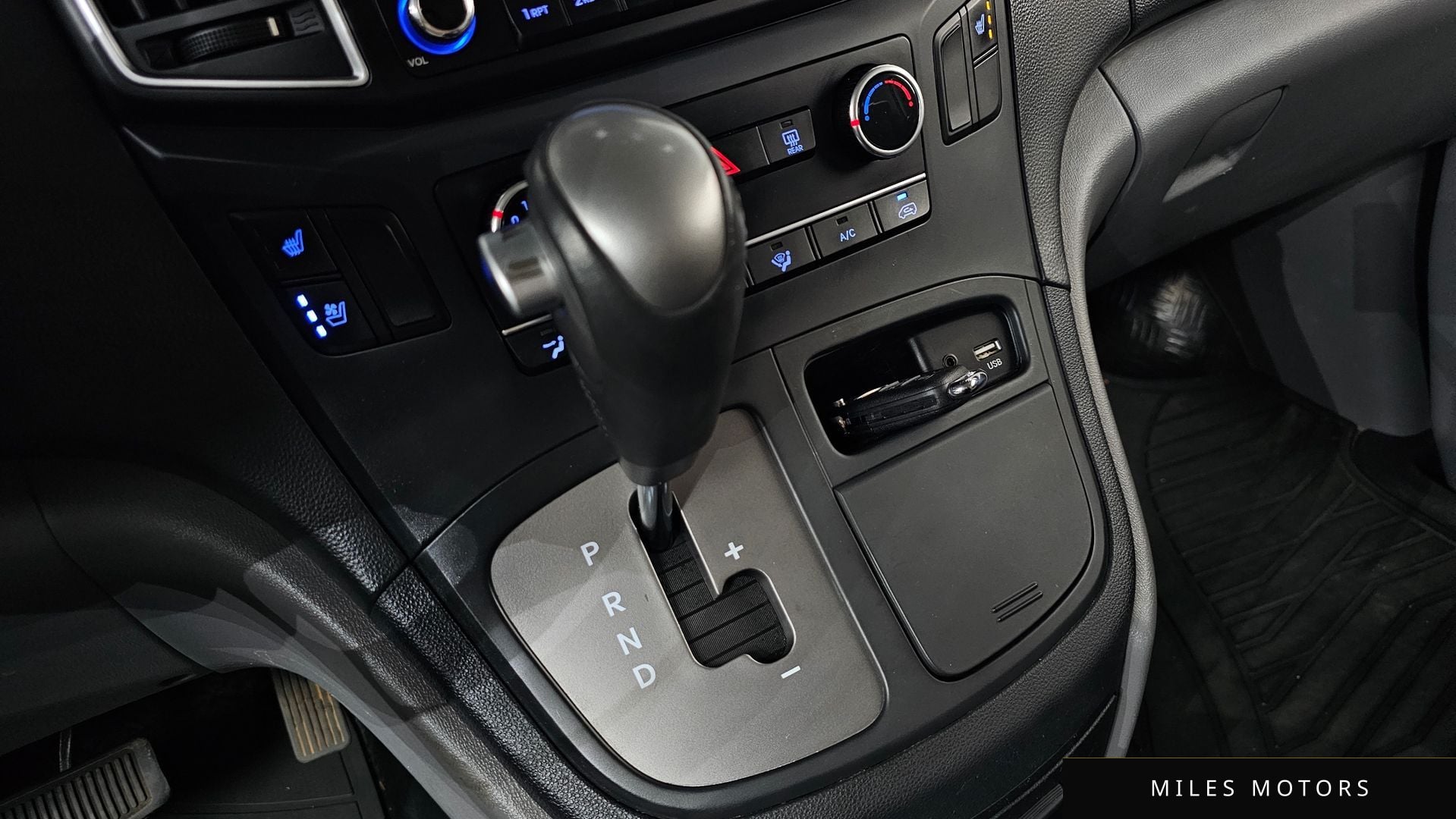 Hyundai Starex 2020 — миниатюра 12