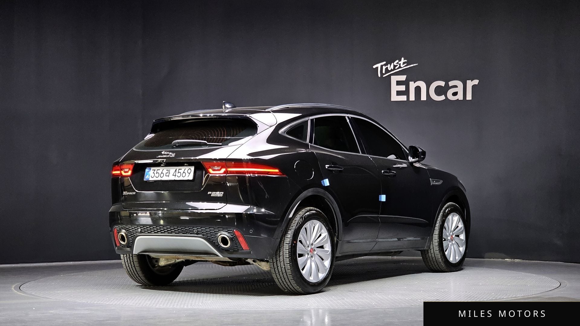 Jaguar E-PACE 2020 — миниатюра 2