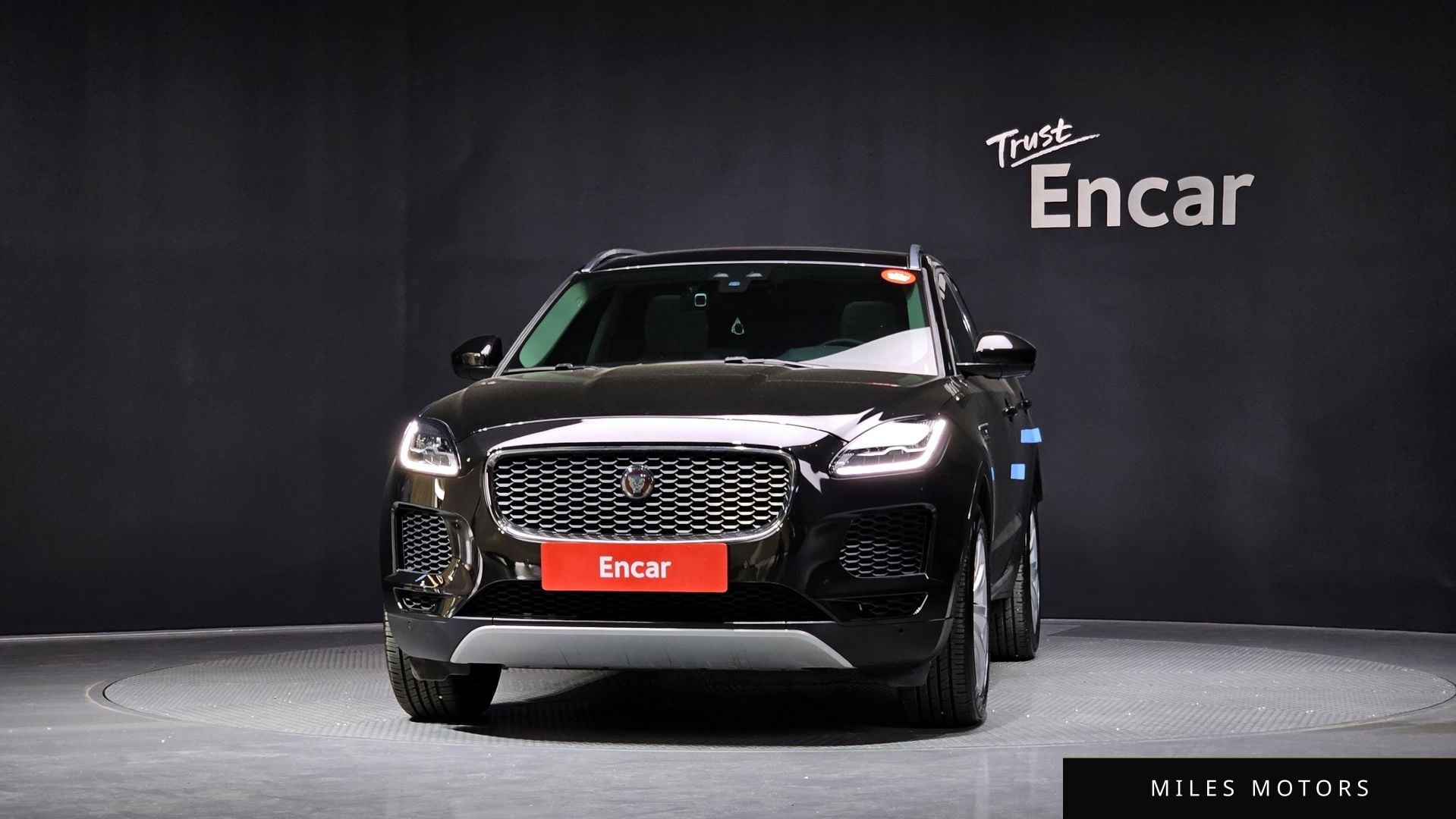 Jaguar E-PACE 2020 — миниатюра 3