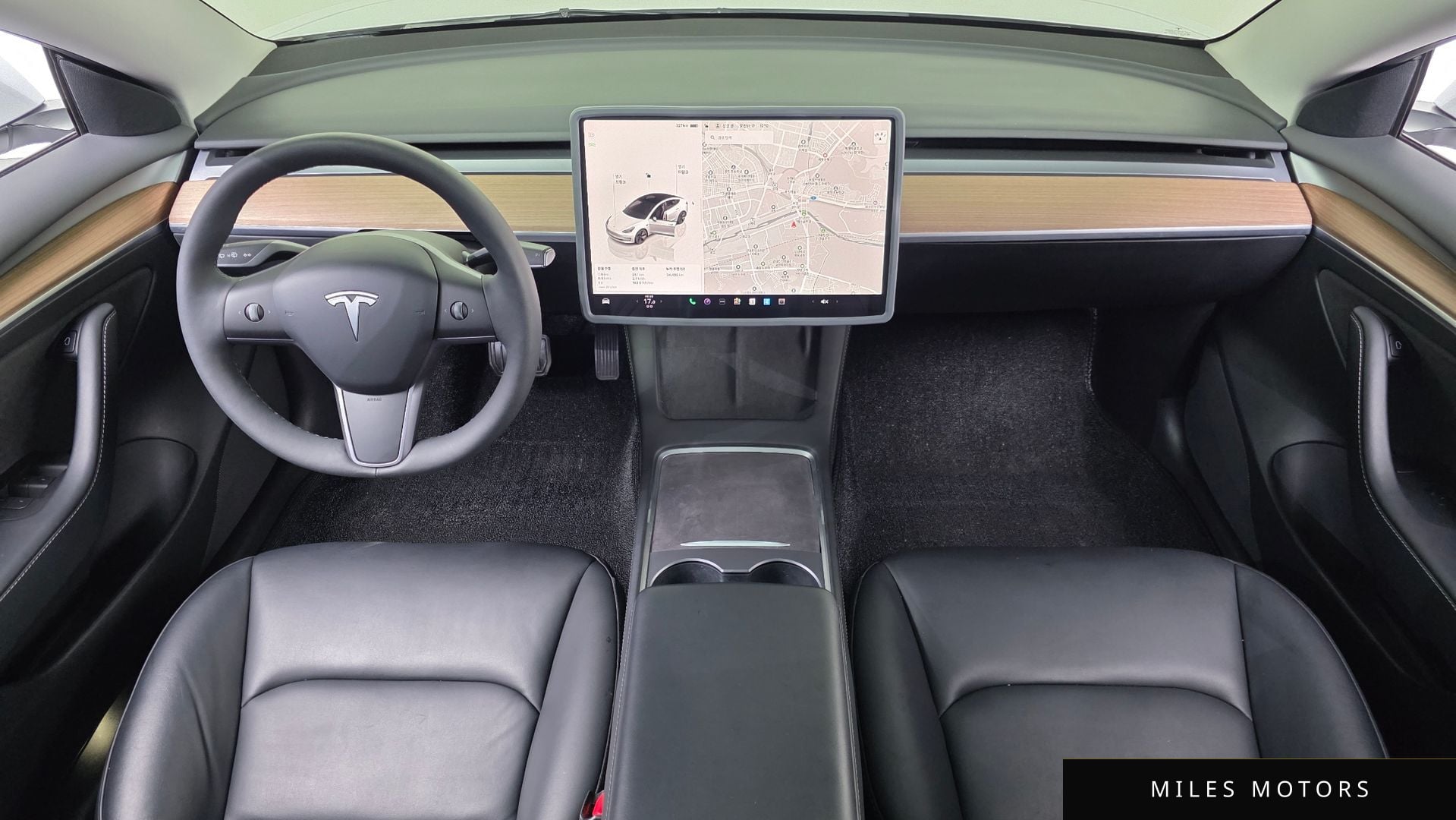 Tesla 모델 3 2022 — миниатюра 10