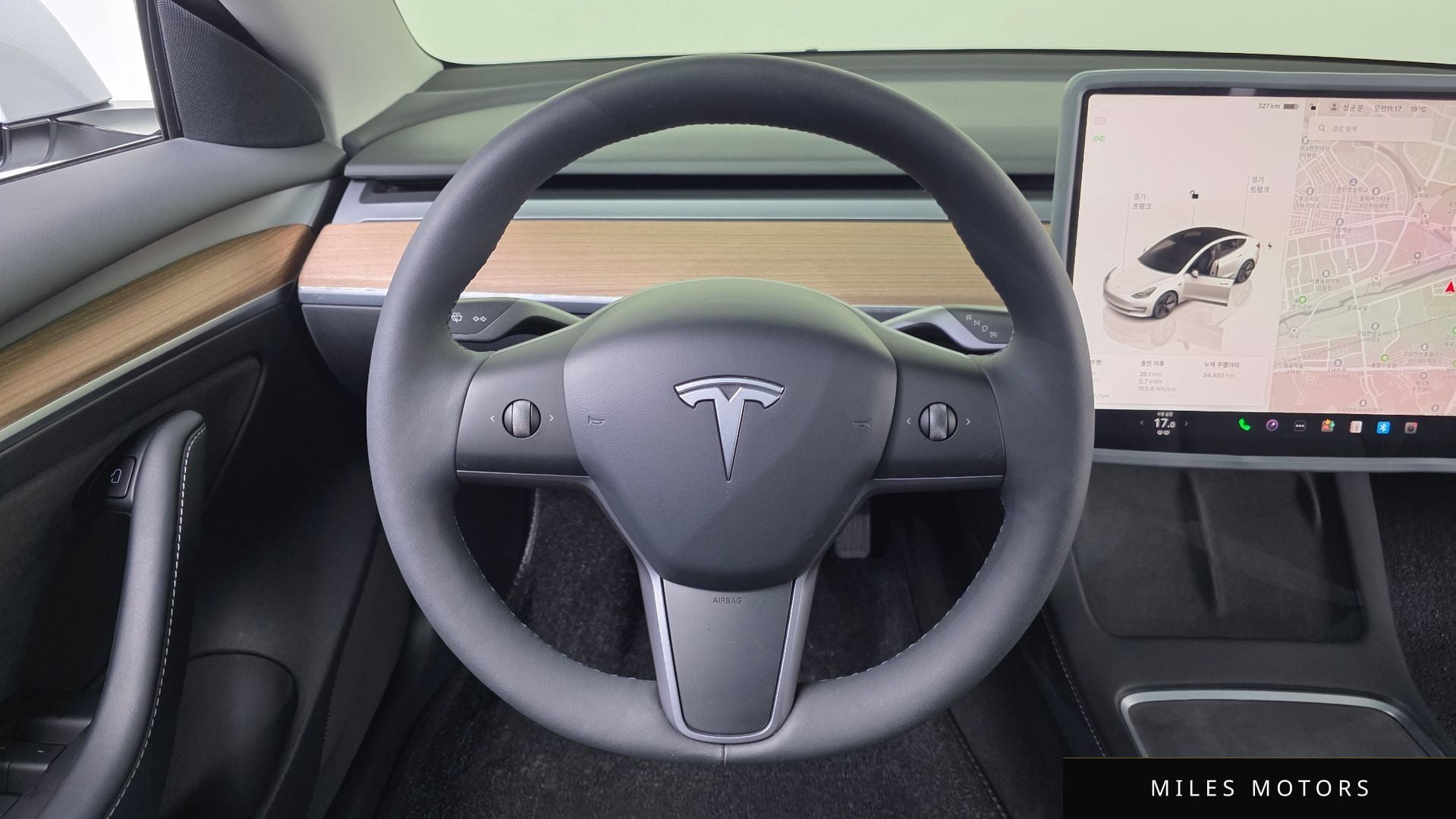 Tesla 모델 3 2022 — миниатюра 33
