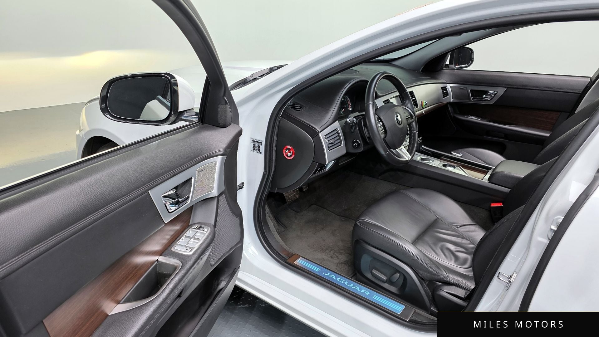 Jaguar New XF 2014 — миниатюра 10