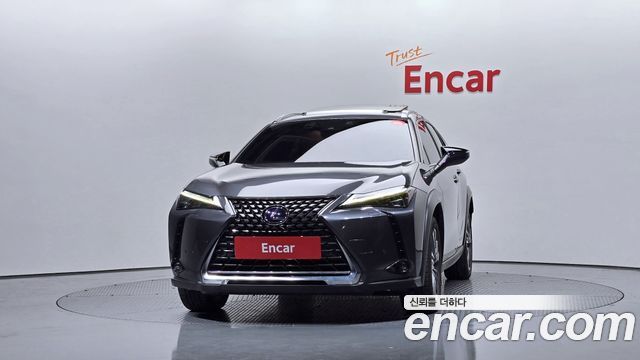 Лексус UX300e 2022 — миниатюра 3