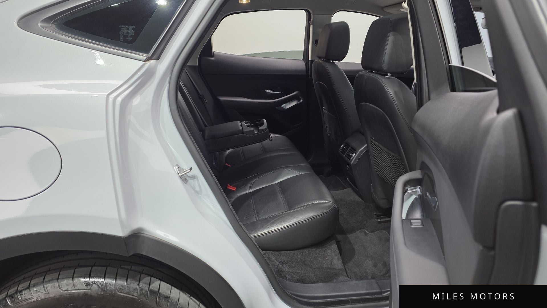 Jaguar E-PACE 2018 — миниатюра 18