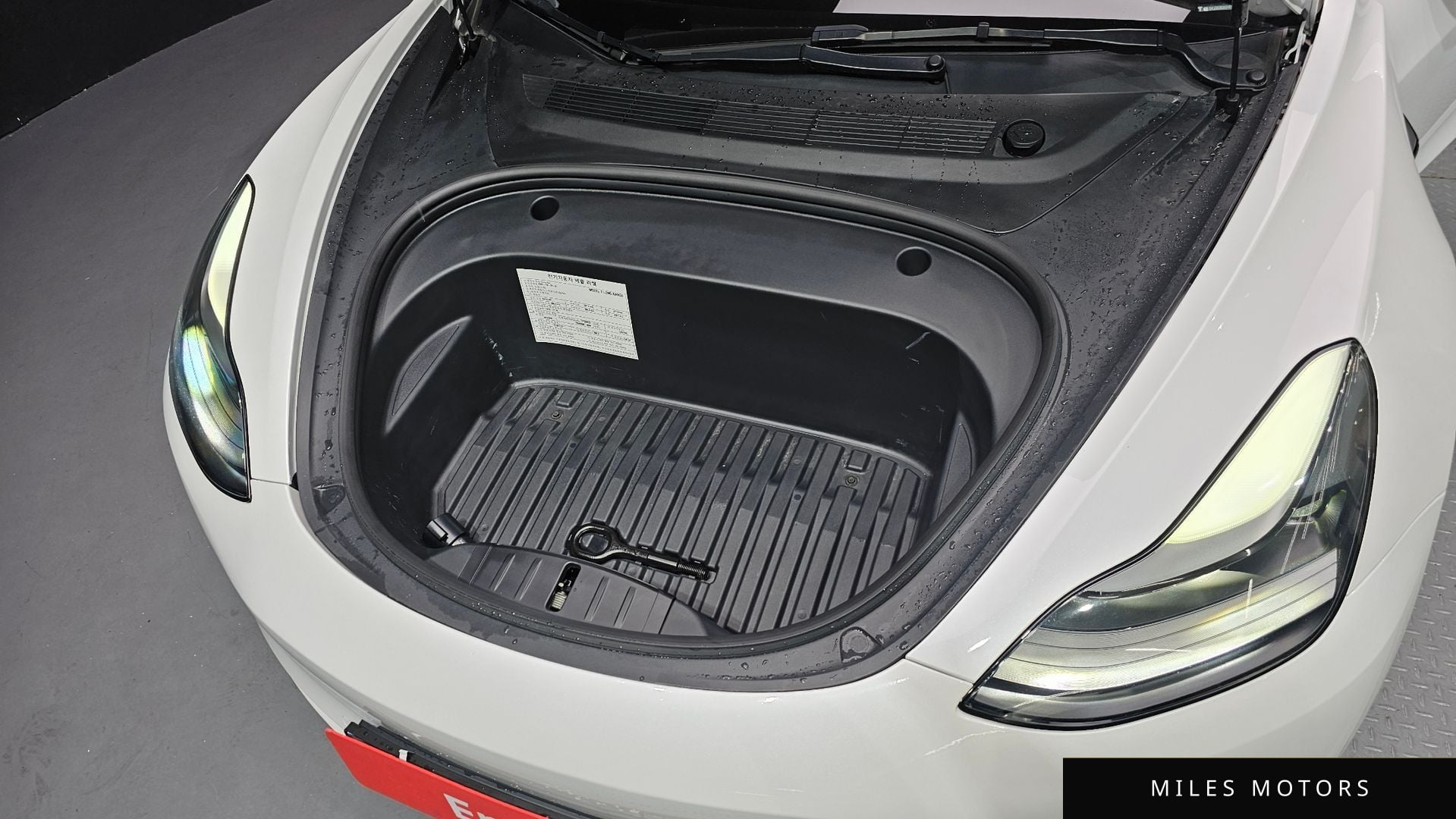 Tesla Model 3 2022 — миниатюра 6