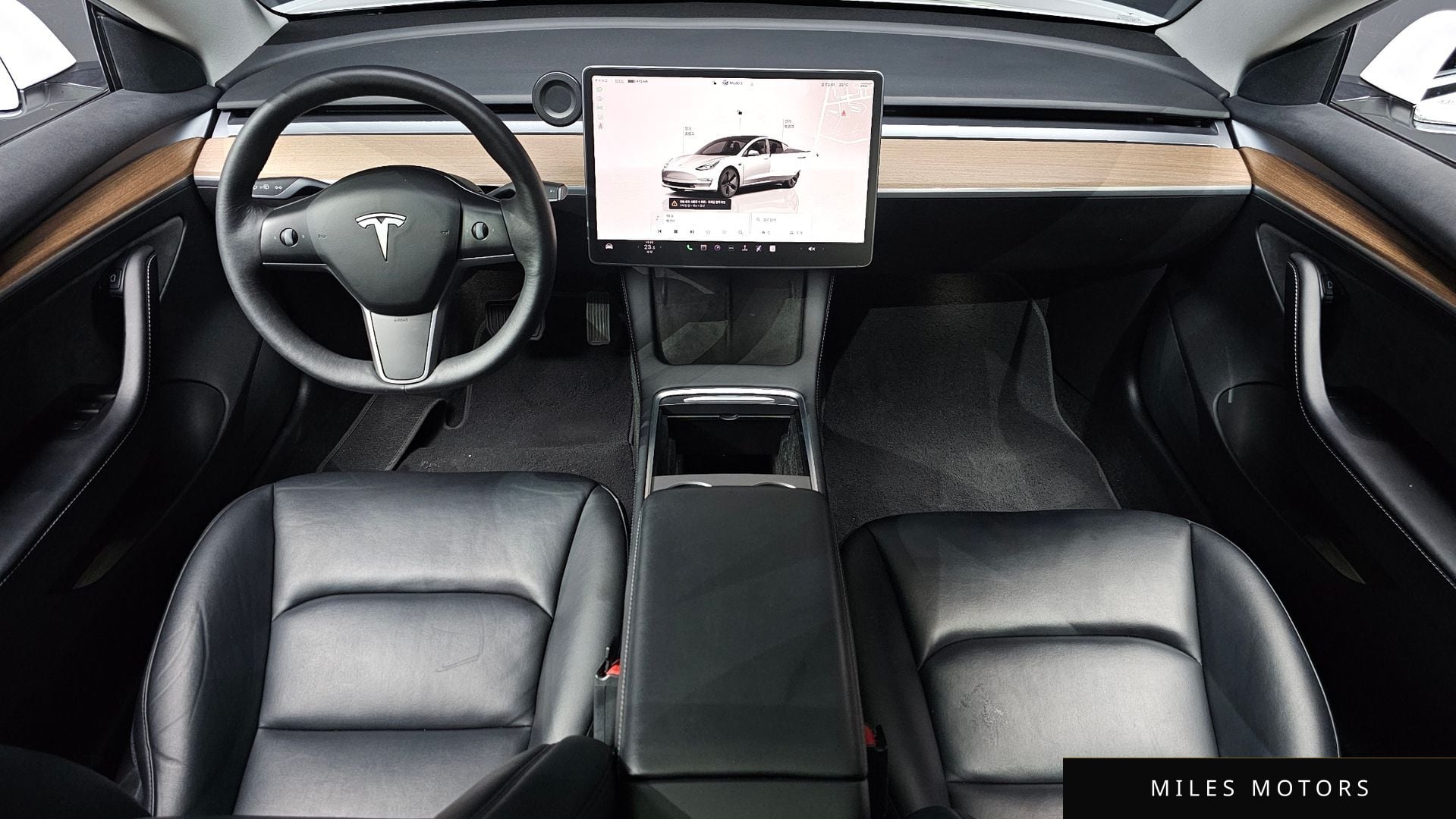 Tesla Model 3 2022 — миниатюра 10