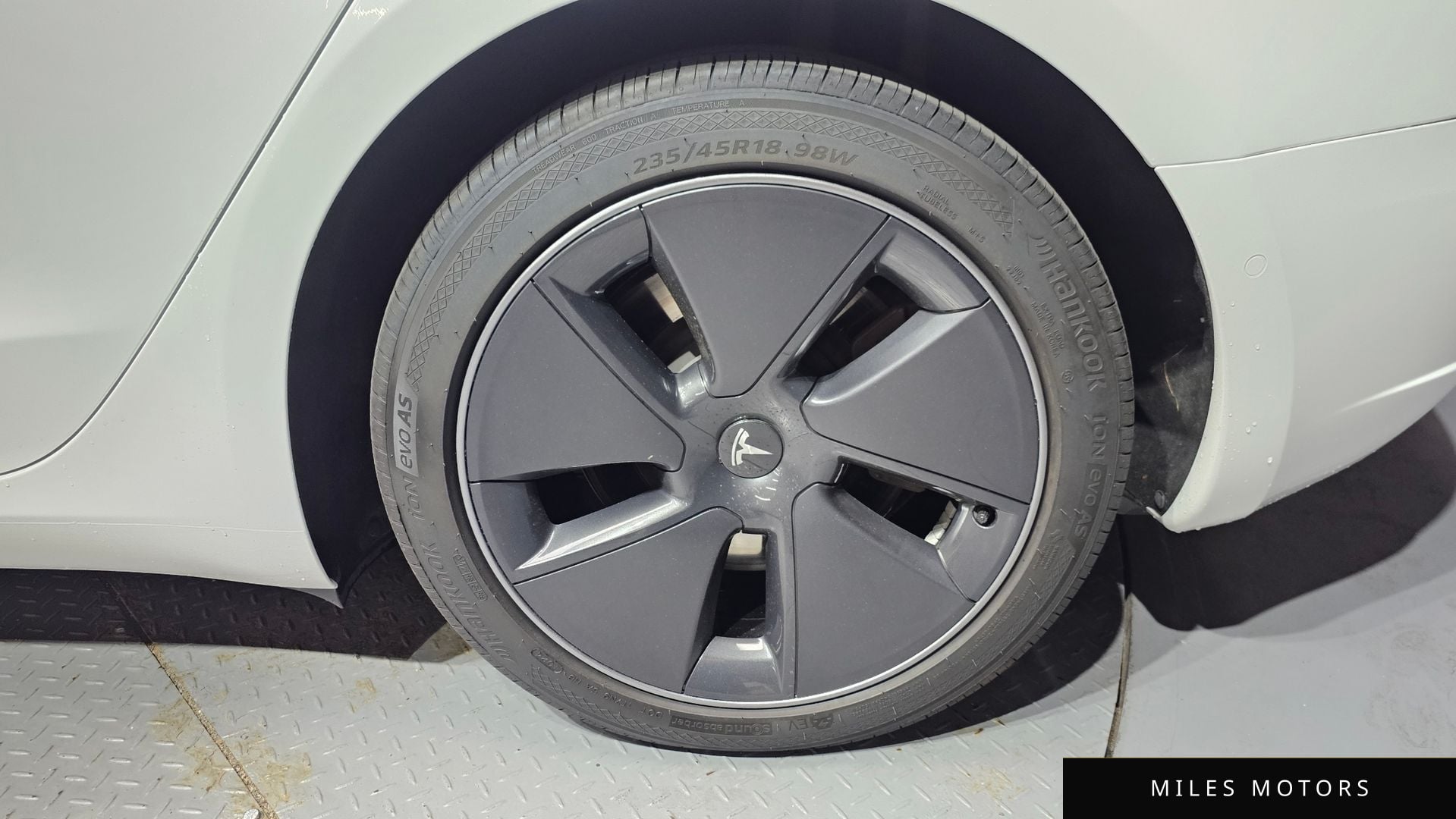 Tesla Model 3 2022 — миниатюра 7
