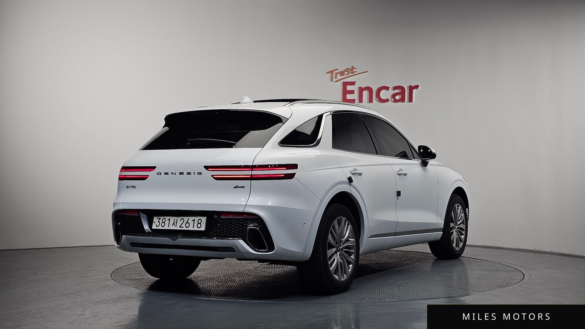 Genesis GV70 2023 — миниатюра 2