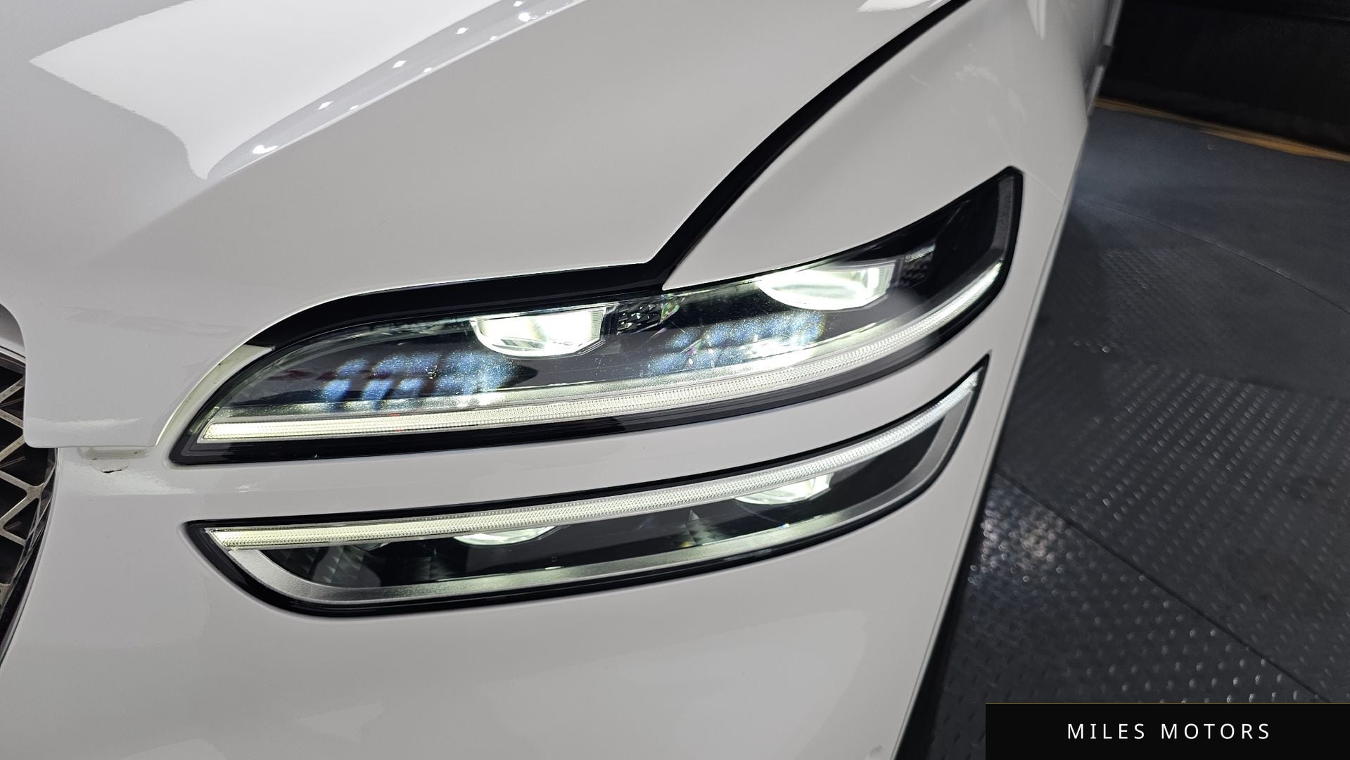 Genesis GV70 2023 — миниатюра 8