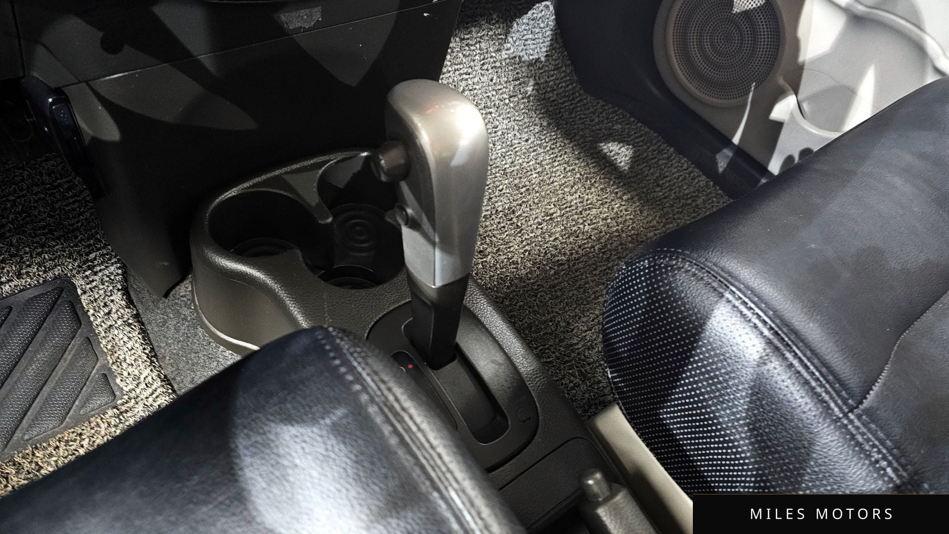 Nissan 큐브 2013 — миниатюра 9