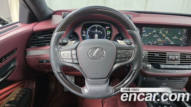 Лексус LS500h 2018 — миниатюра 19