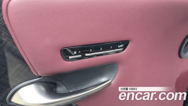 Лексус LS500h 2018 — миниатюра 34