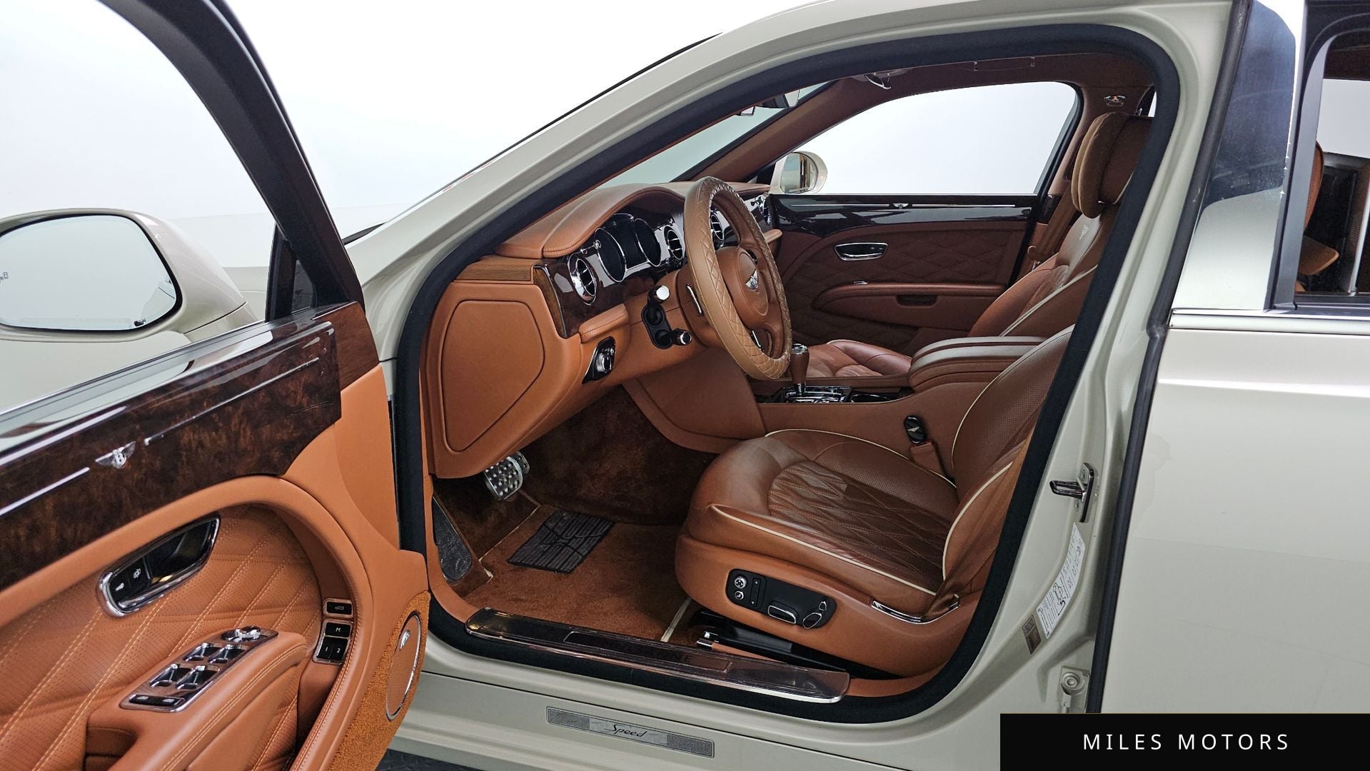 Bentley Mulsanne 2018 — миниатюра 13