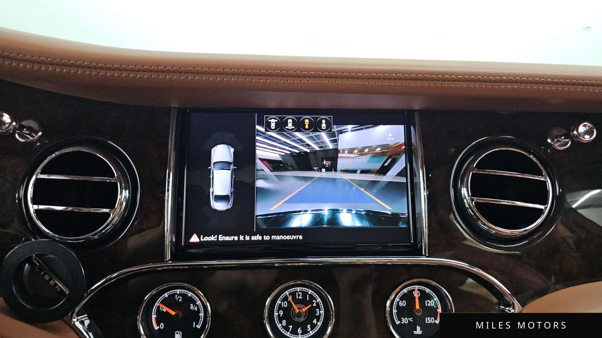 Bentley Mulsanne 2018 — миниатюра 19