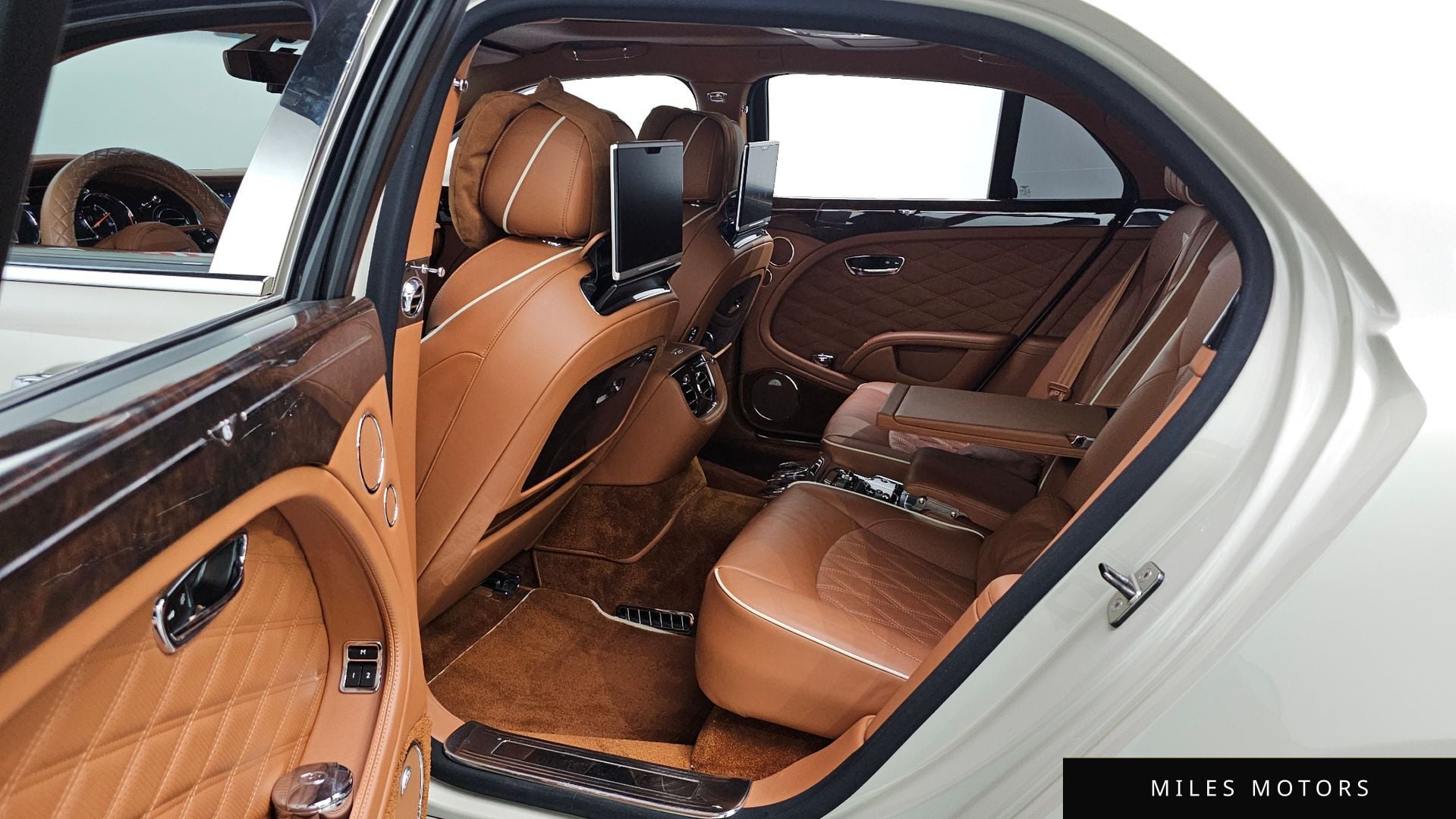 Bentley Mulsanne 2018 — миниатюра 25