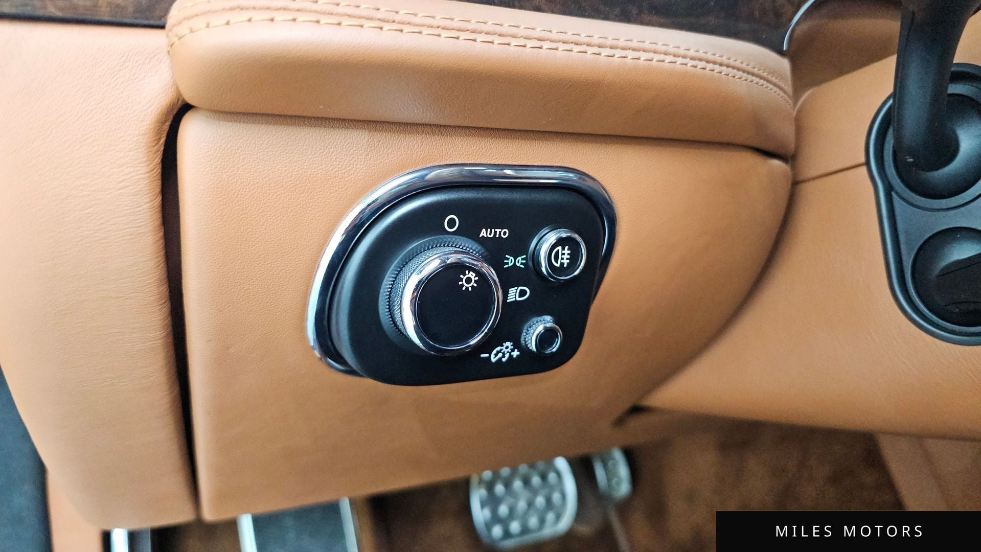 Bentley Mulsanne 2018 — миниатюра 27