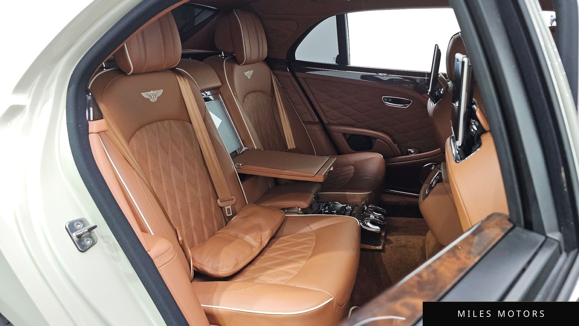 Bentley Mulsanne 2018 — миниатюра 30
