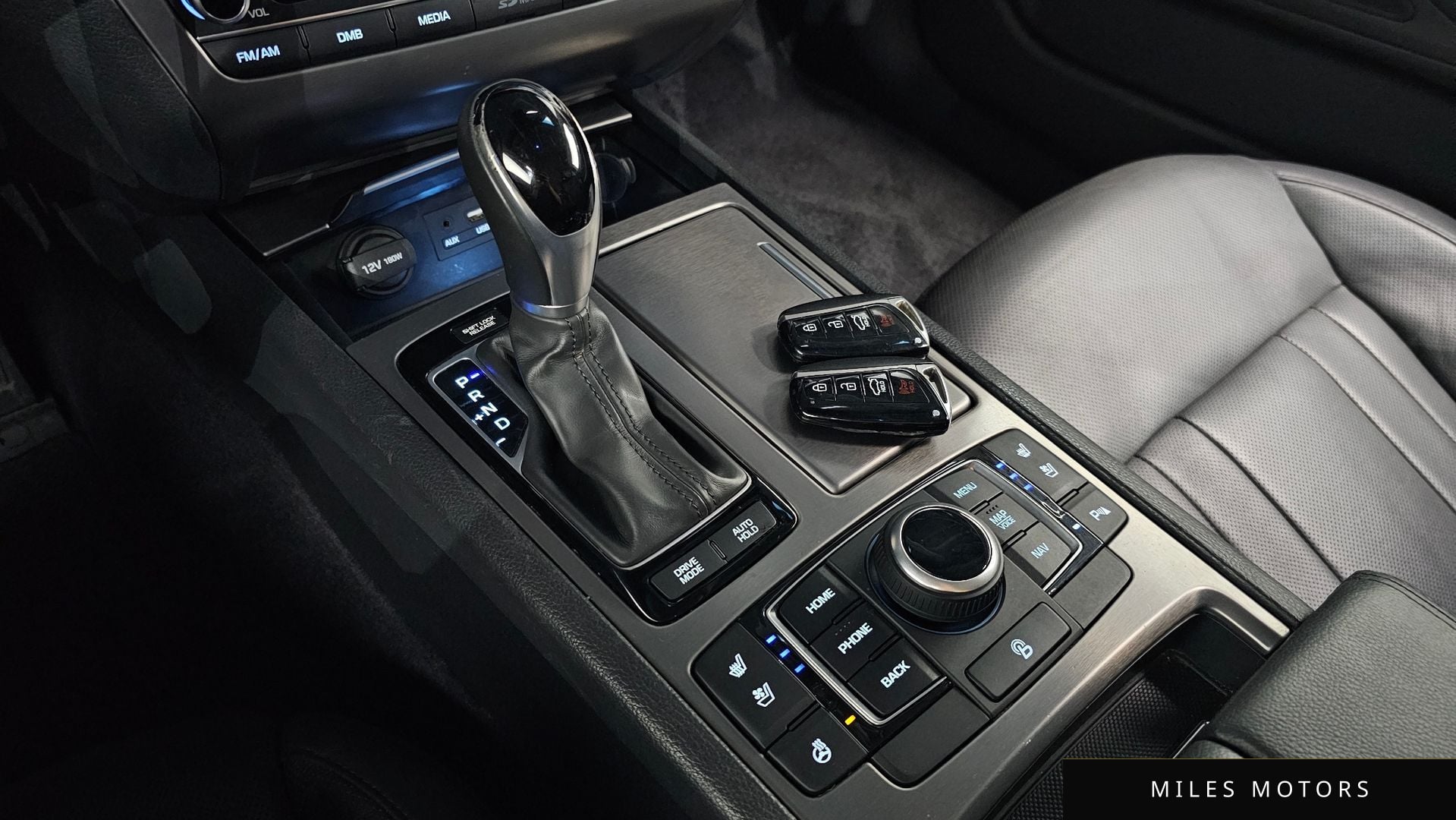 Hyundai Genesis 2015 — миниатюра 12