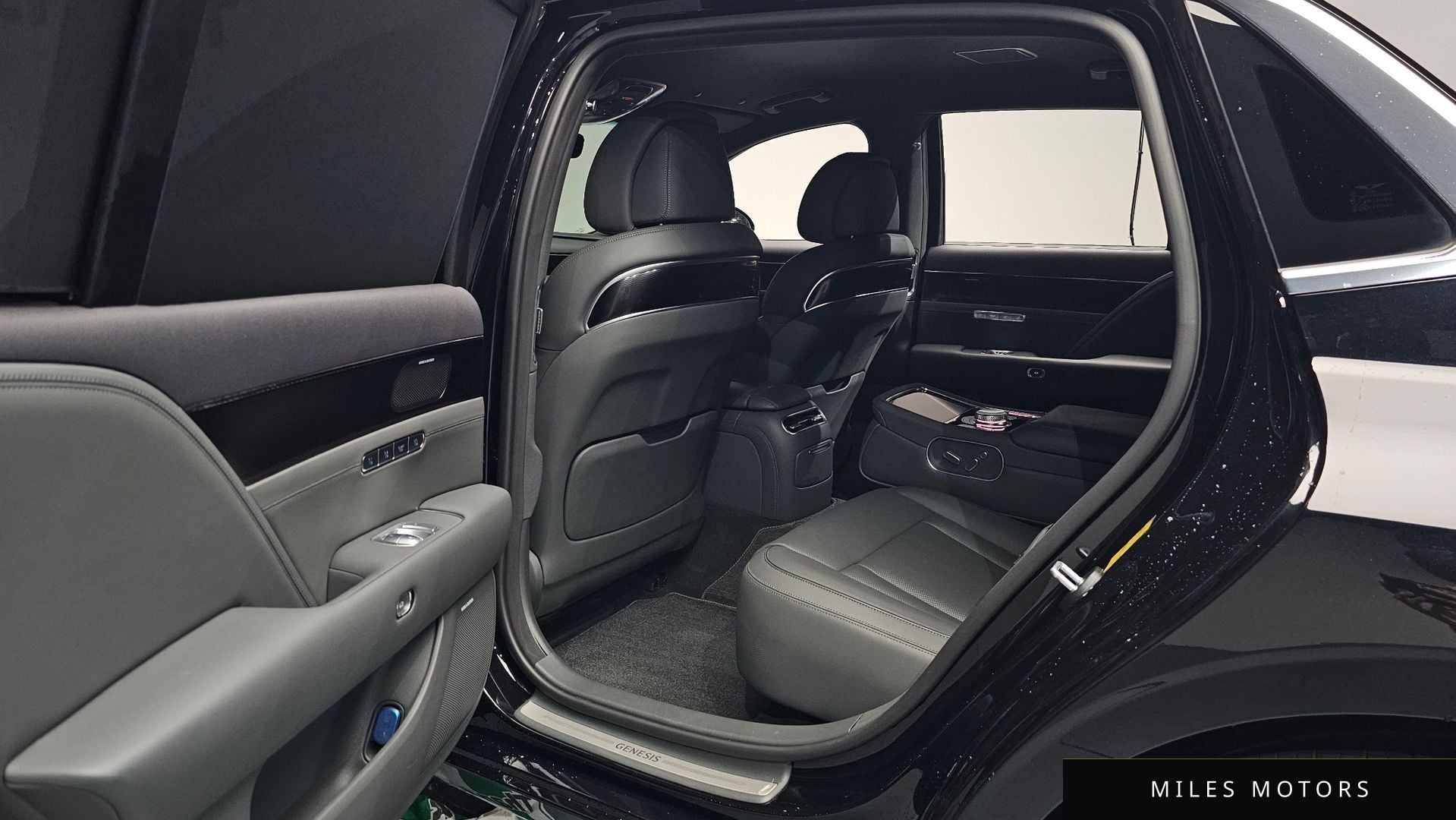 Genesis G90 (RS4) 2023 — миниатюра 17