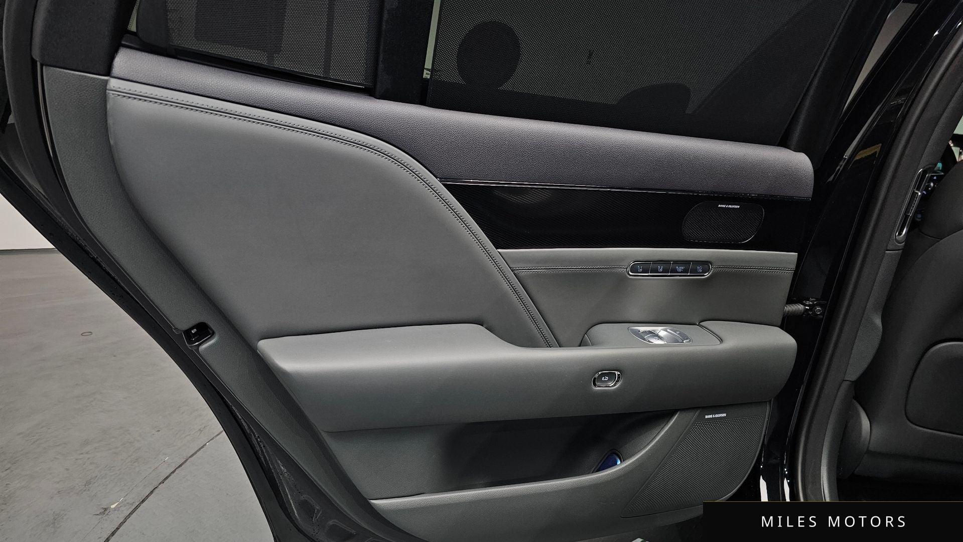 Genesis G90 (RS4) 2023 — миниатюра 15