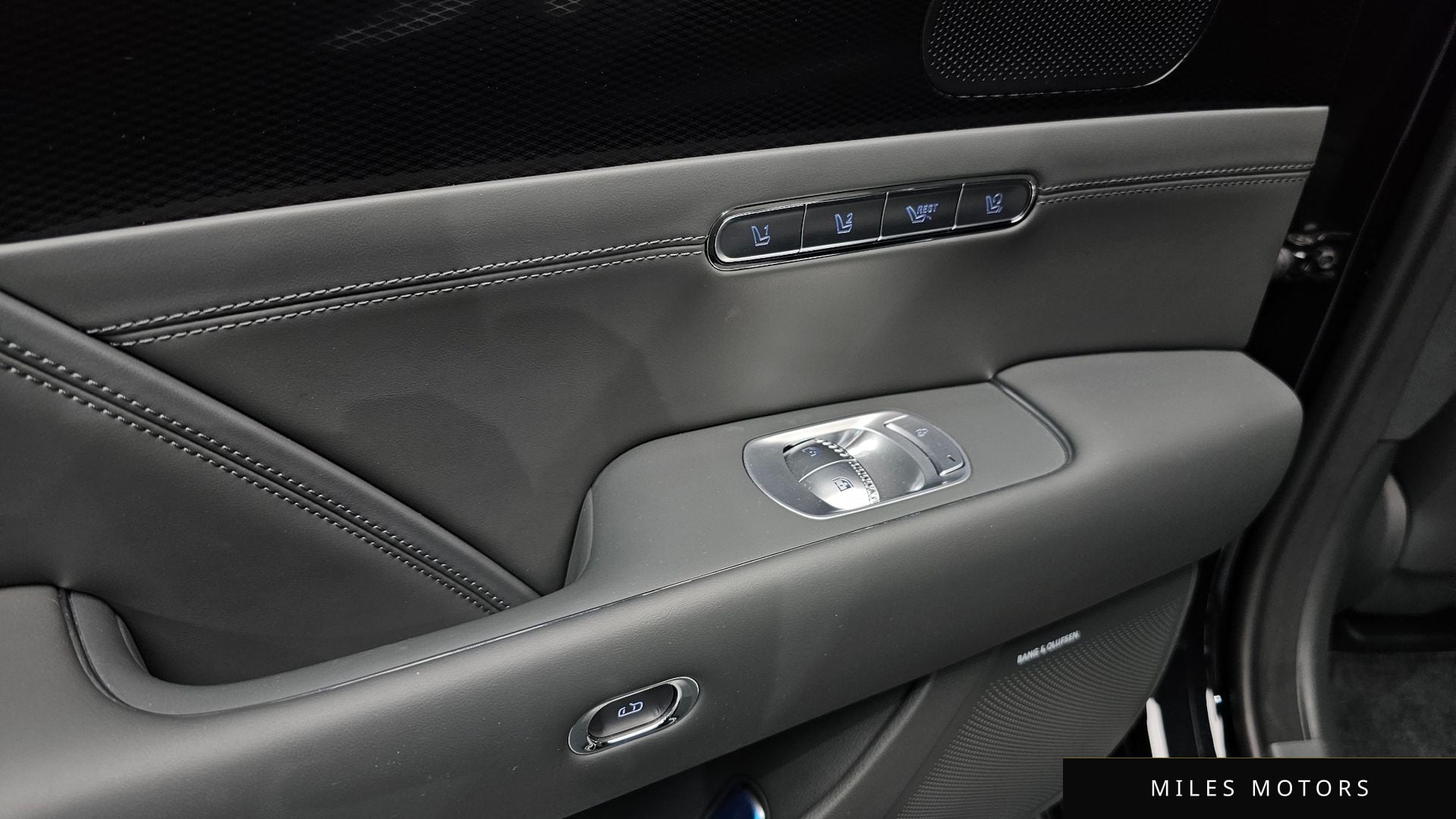 Genesis G90 (RS4) 2023 — миниатюра 35