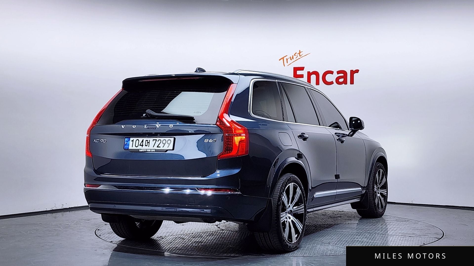 Volvo XC90 2023 — миниатюра 2
