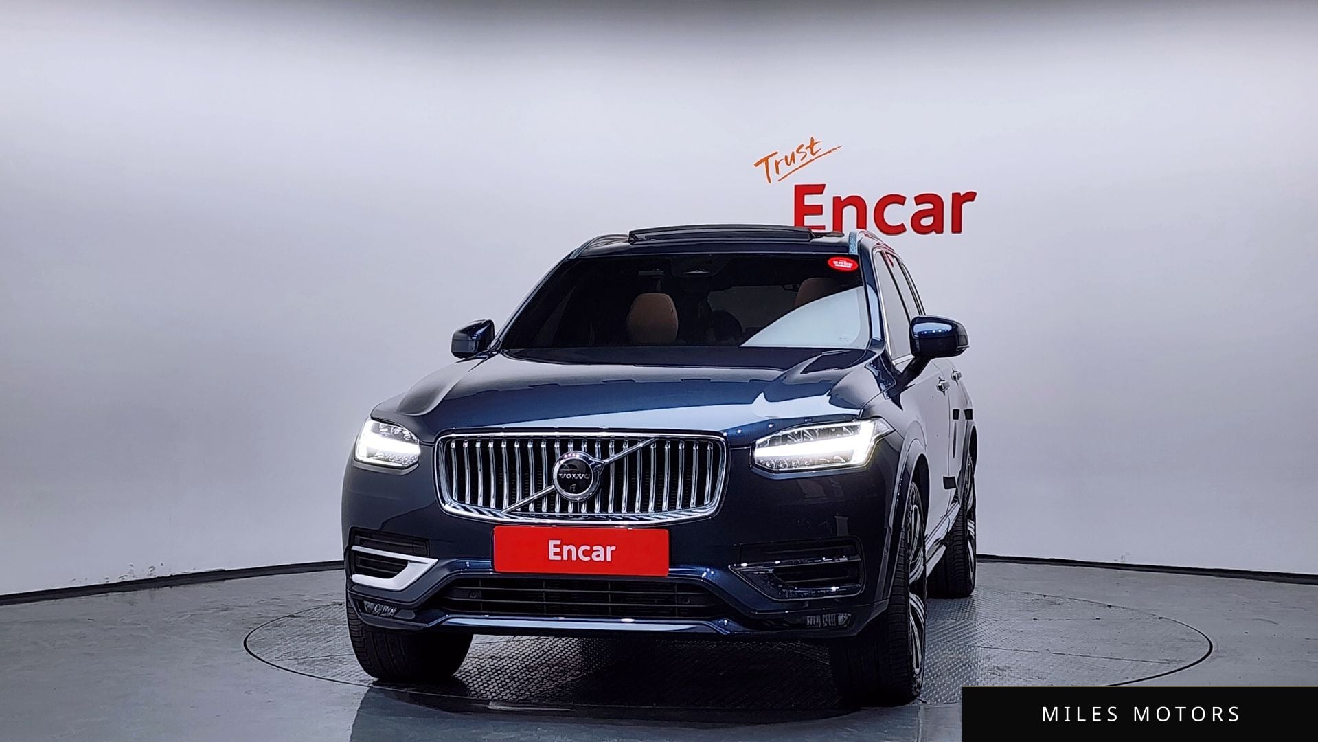 Volvo XC90 2023 — миниатюра 3