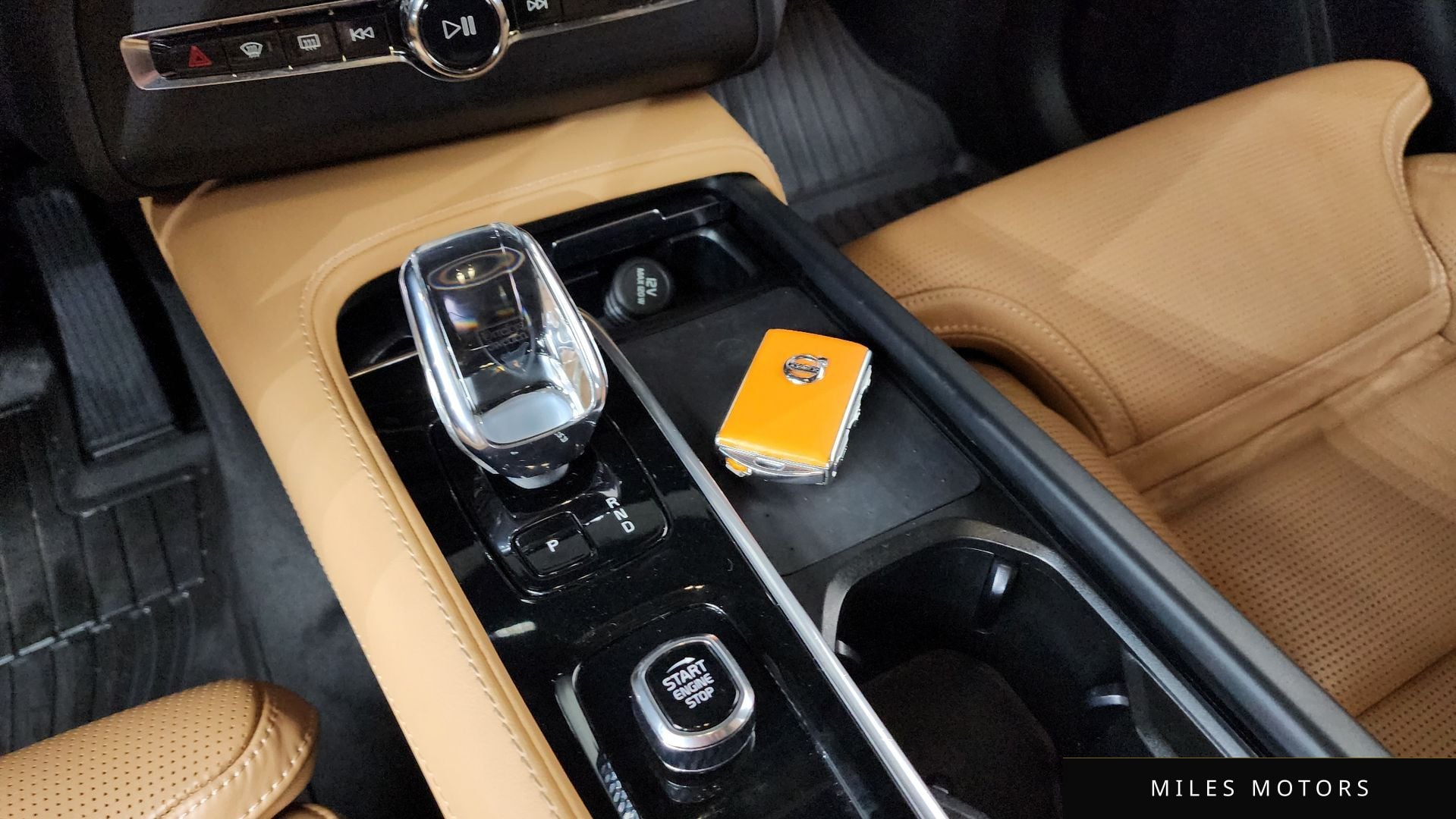 Volvo XC90 2023 — миниатюра 12