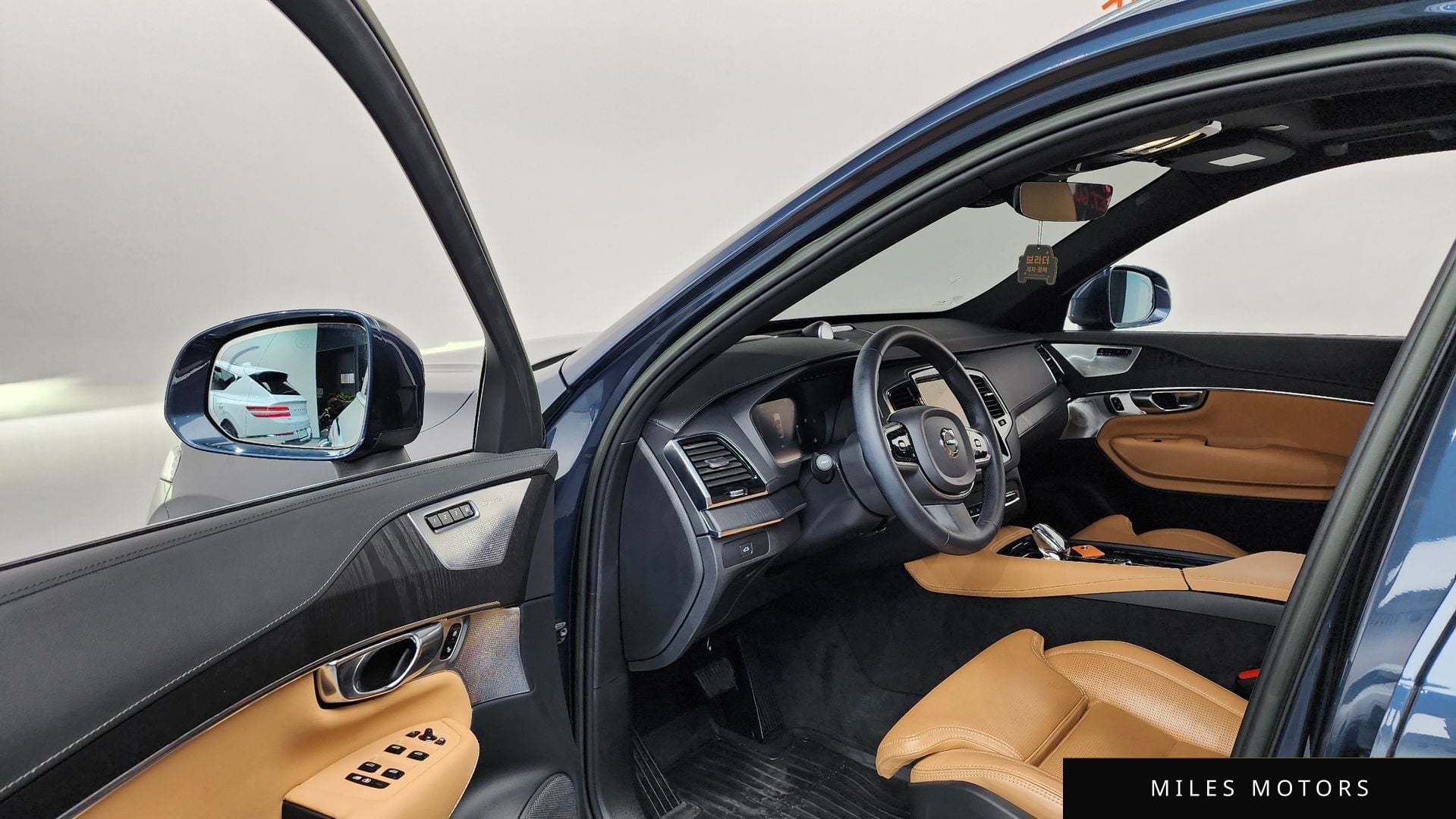 Volvo XC90 2023 — миниатюра 13