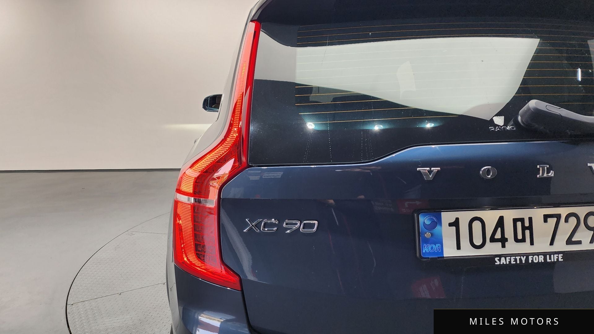 Volvo XC90 2023 — миниатюра 9