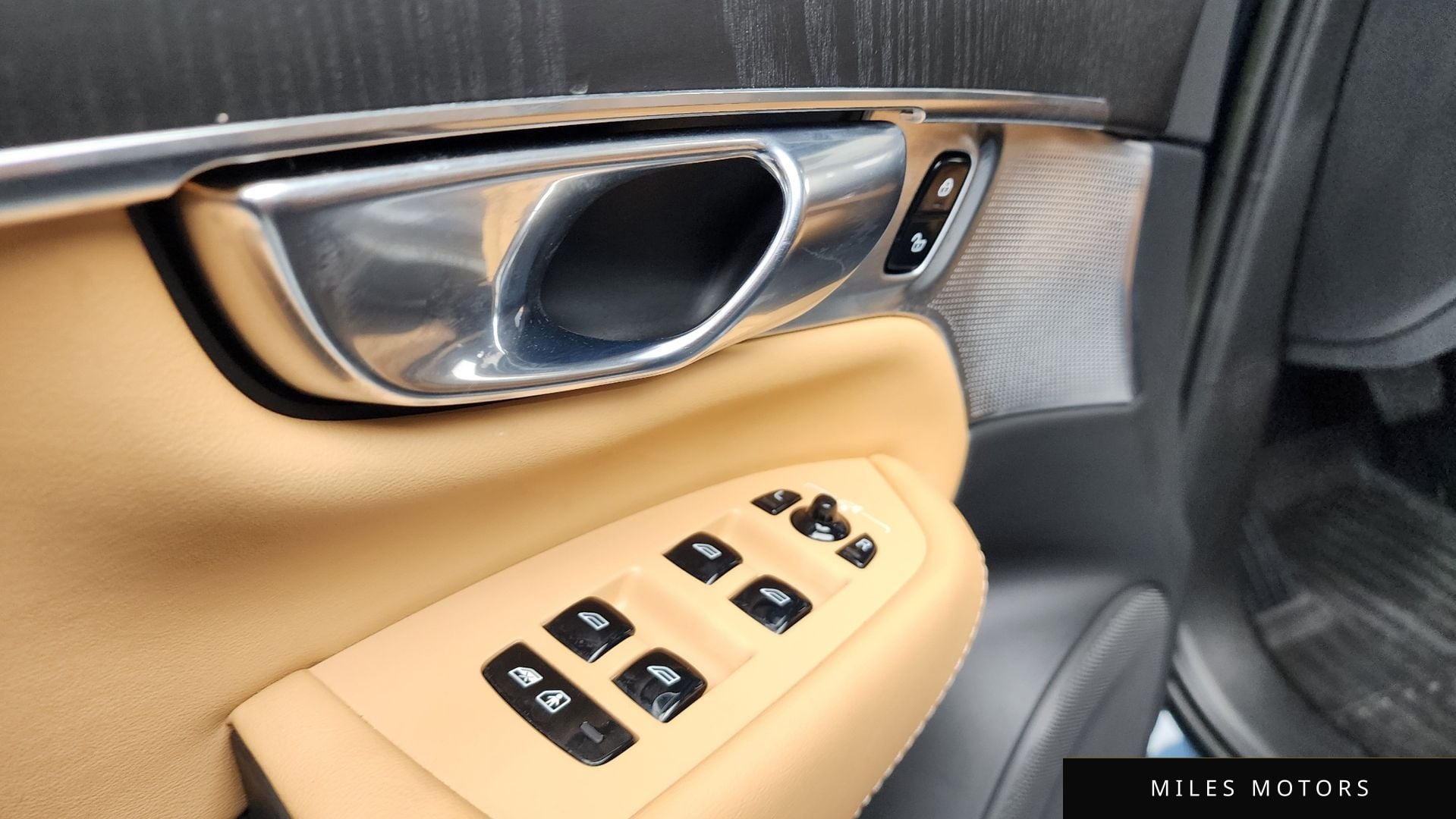 Volvo XC90 2023 — миниатюра 29