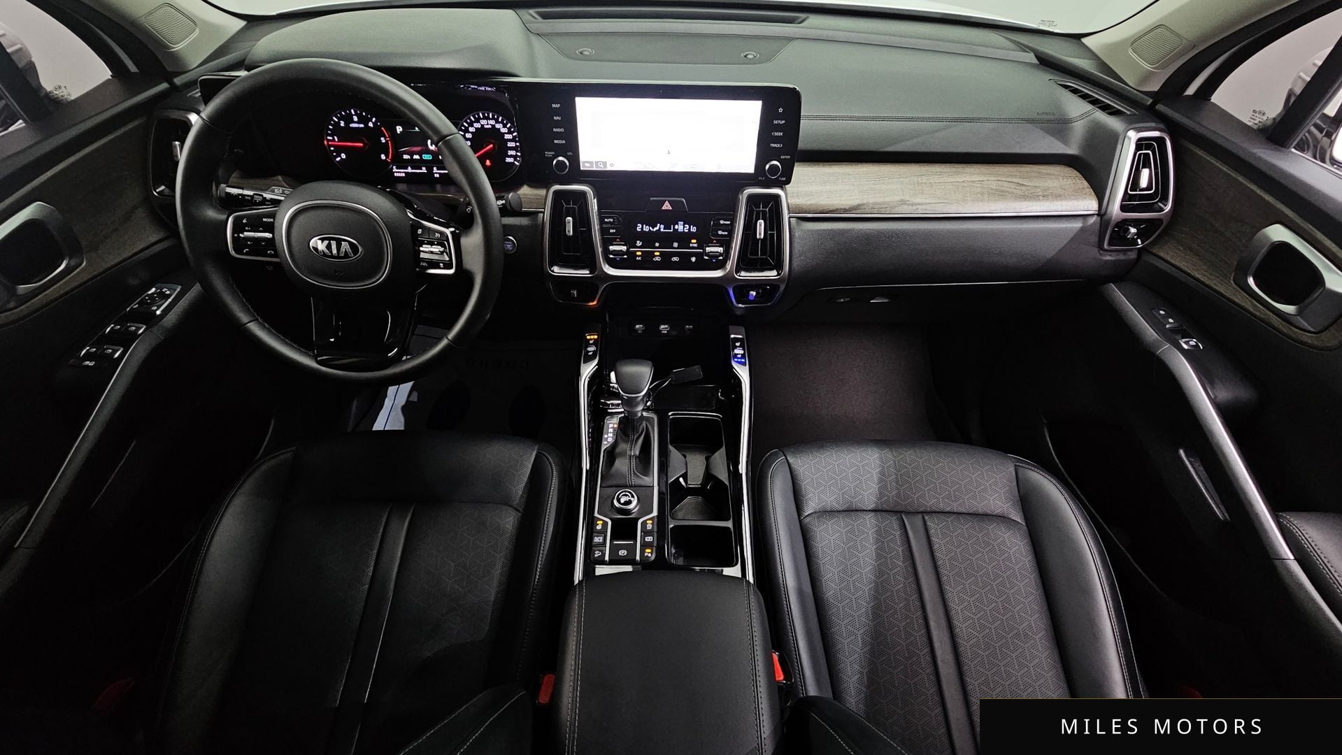 Kia Sorento 2021 — миниатюра 10