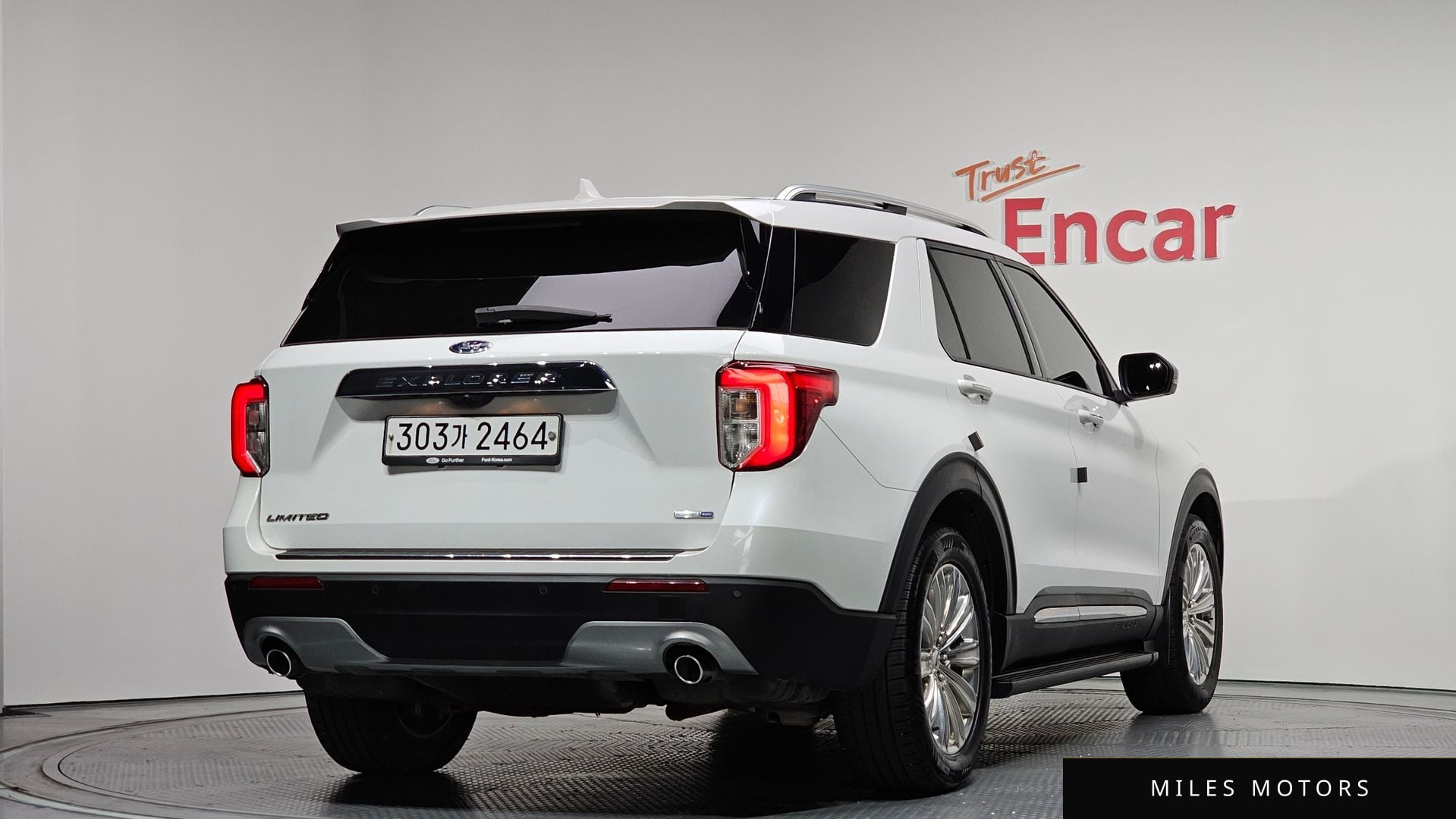 Ford Explorer 2020 — миниатюра 2