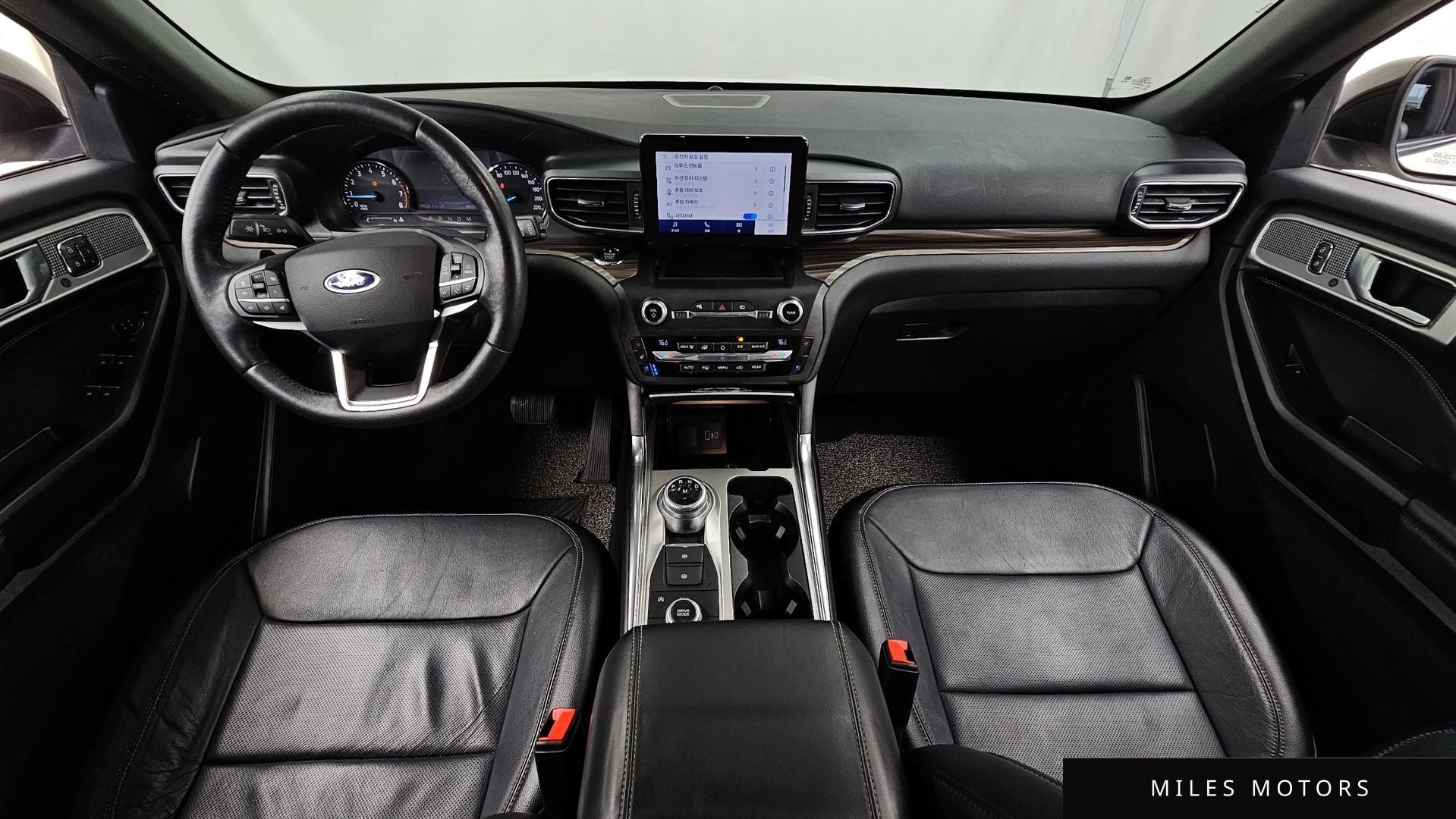 Ford Explorer 2020 — миниатюра 10