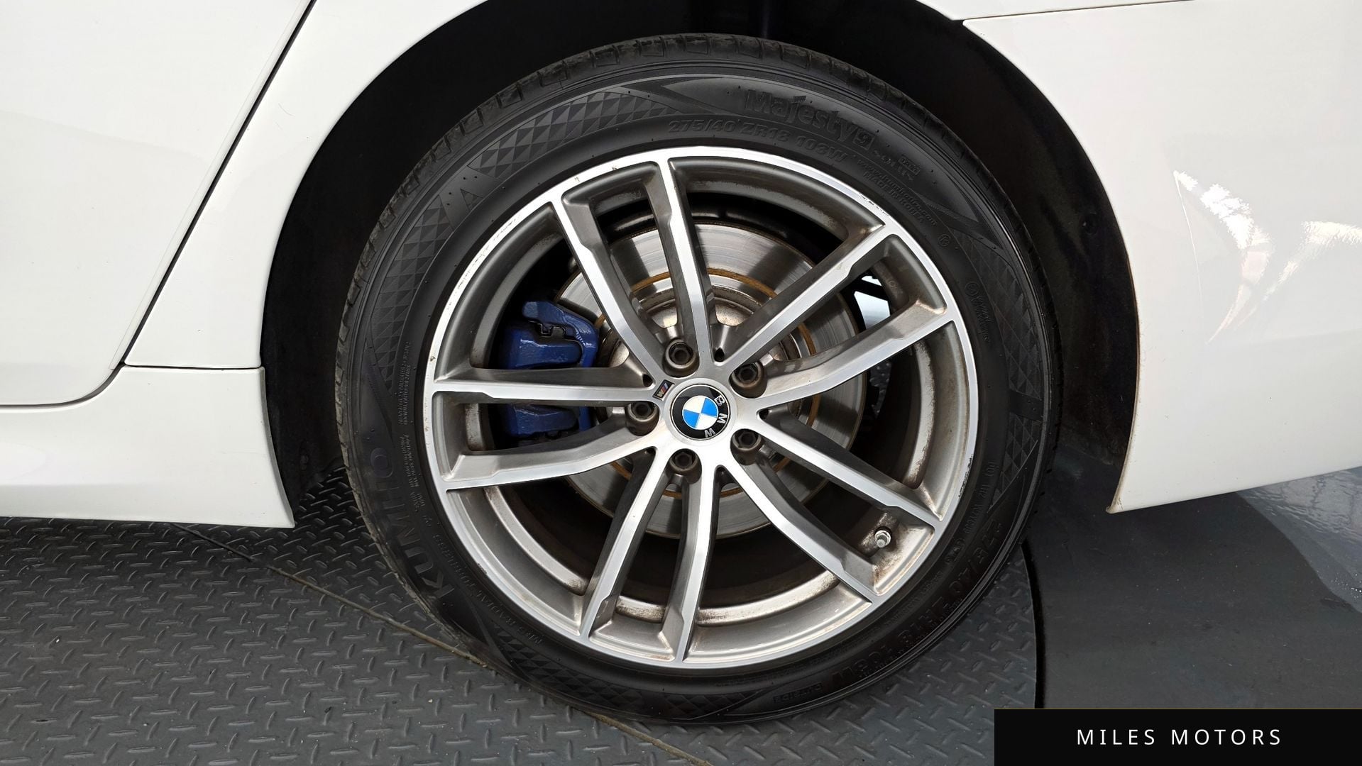 BMW 5 Series (G30) 2017 — миниатюра 7