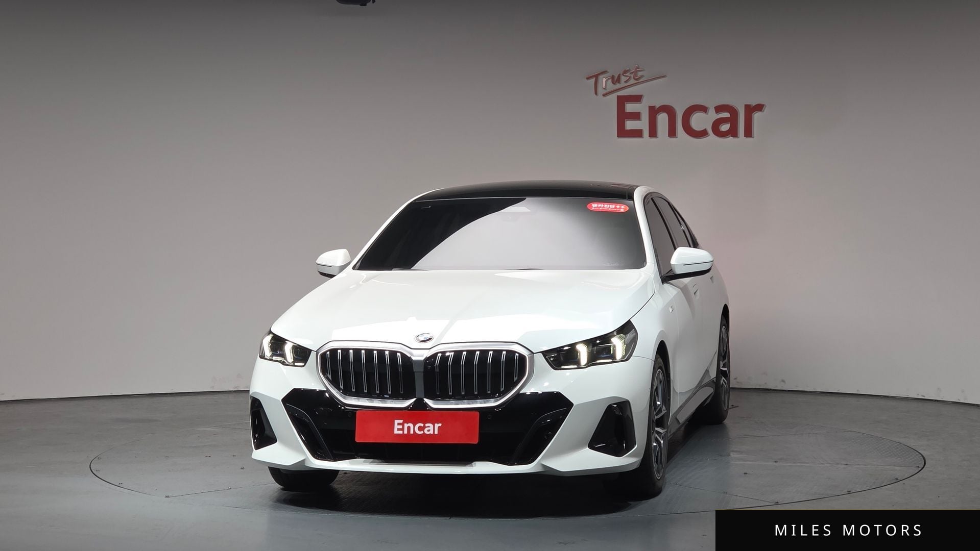 BMW 5 Series (G60) 2025 — миниатюра 2