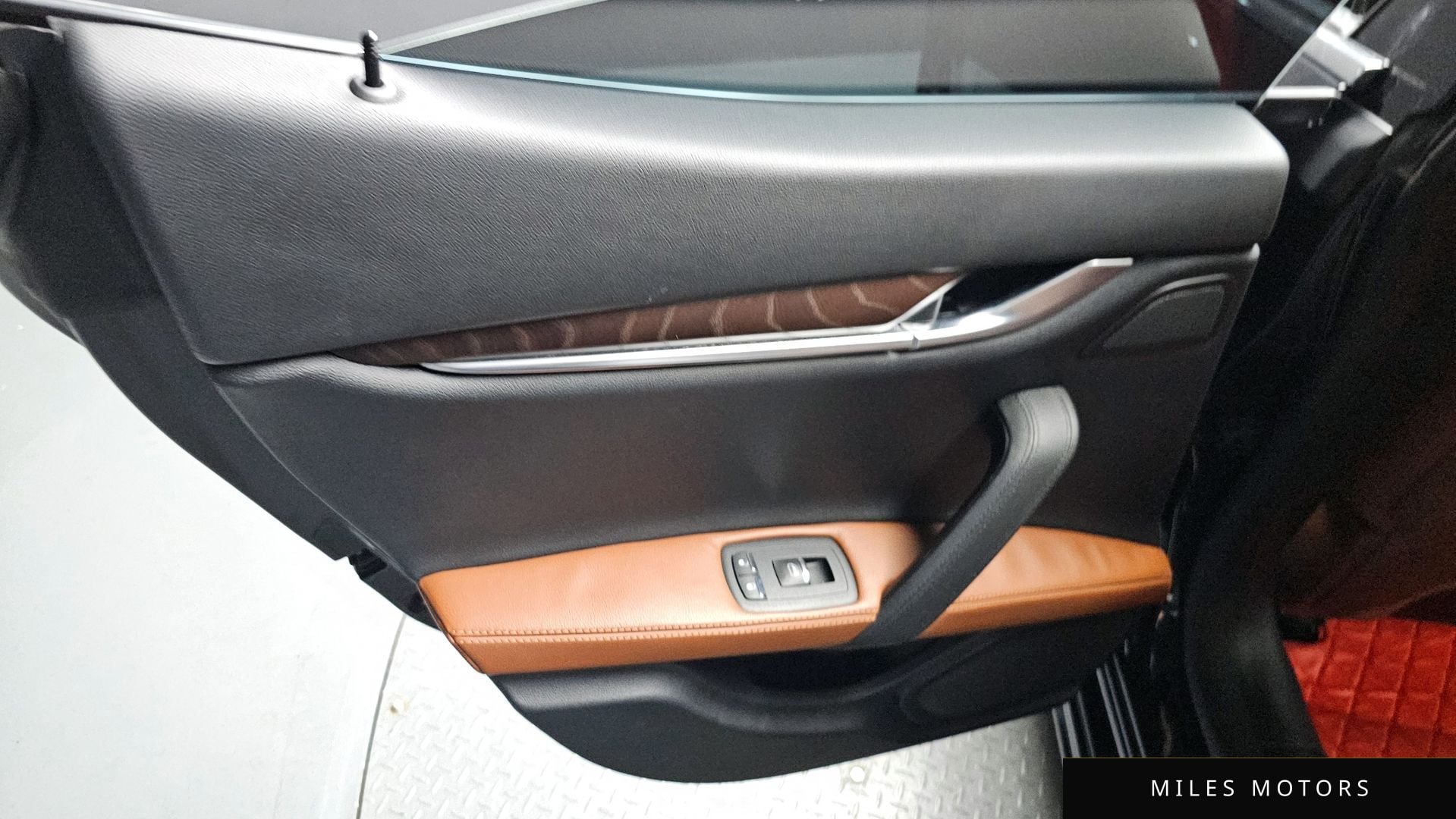 Maserati Ghibli 2018 — миниатюра 15