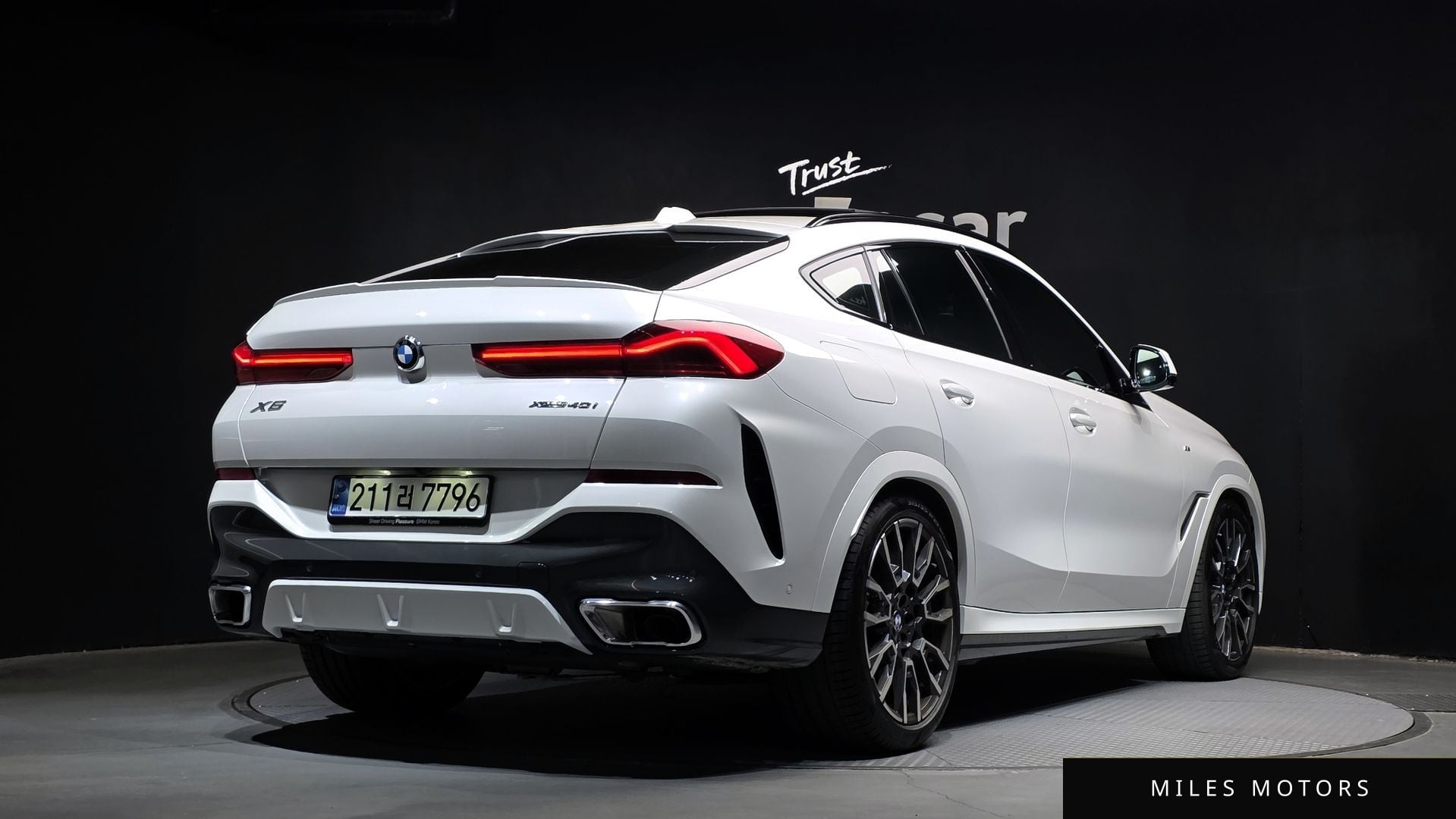 BMW X6 (G06) 2025 — миниатюра 2