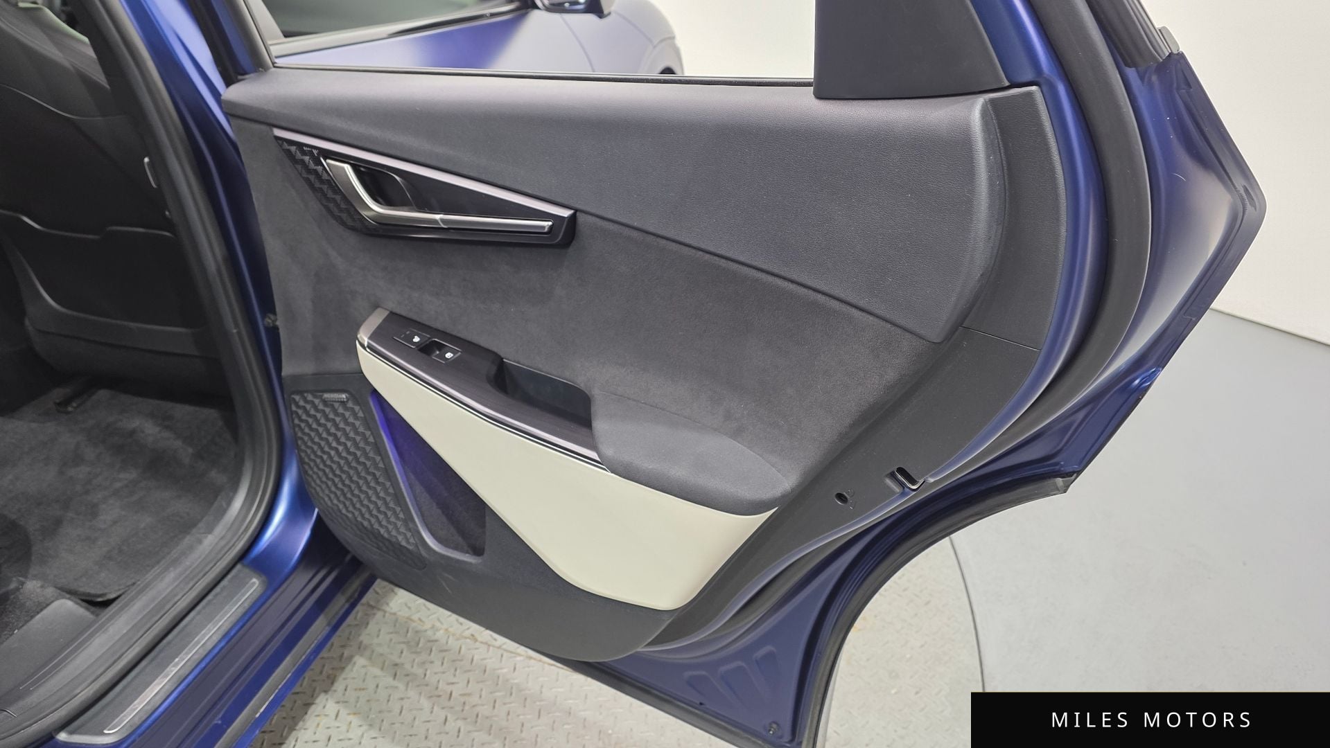Kia EV6 2025 — миниатюра 15