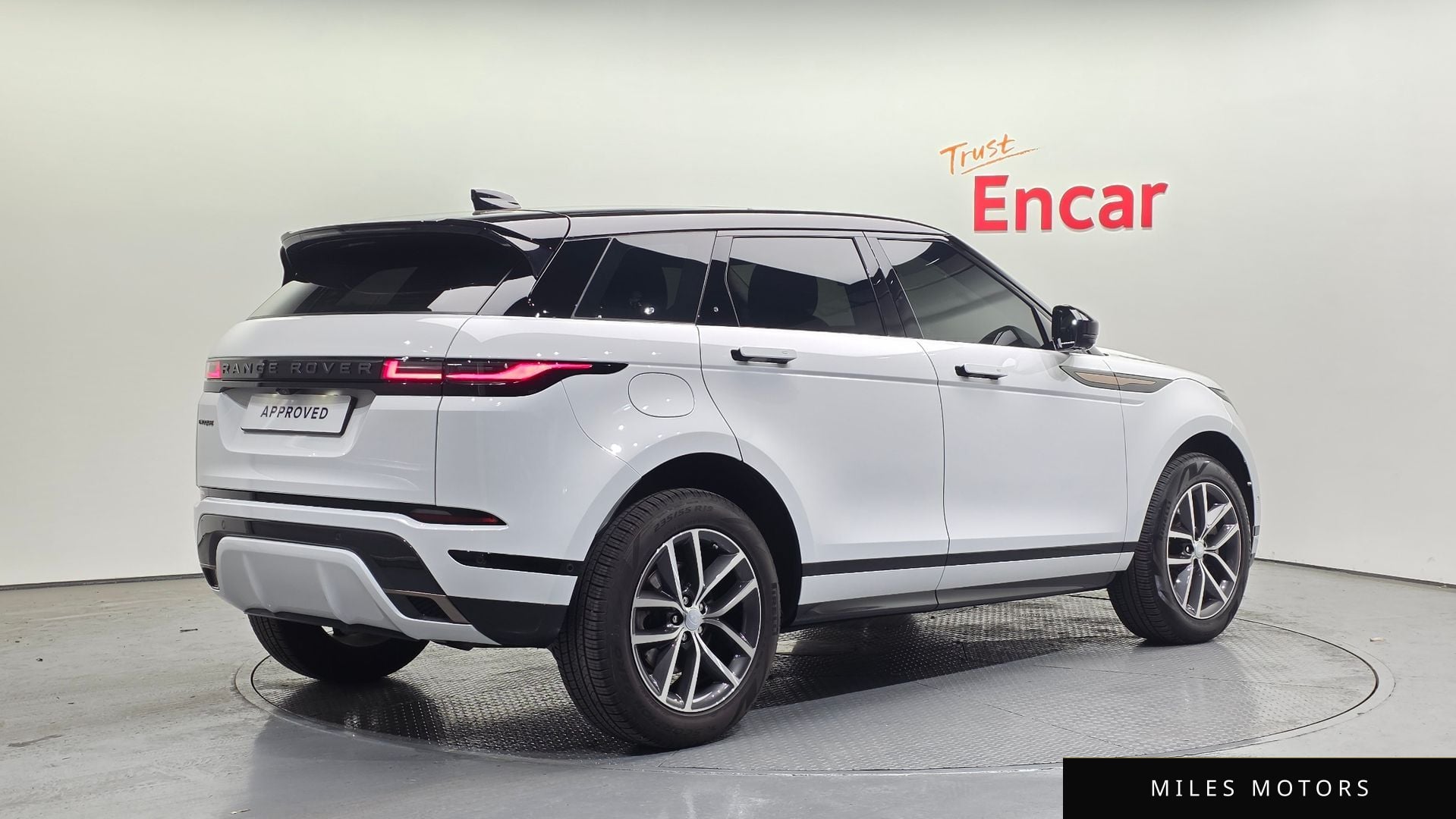 Land Rover Range Rover Evoque 2025 — миниатюра 2