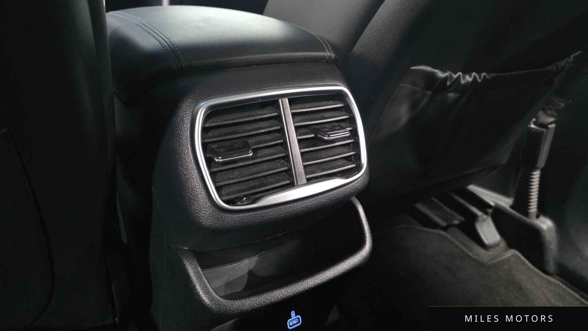 Hyundai Santafe 2019 — миниатюра 29