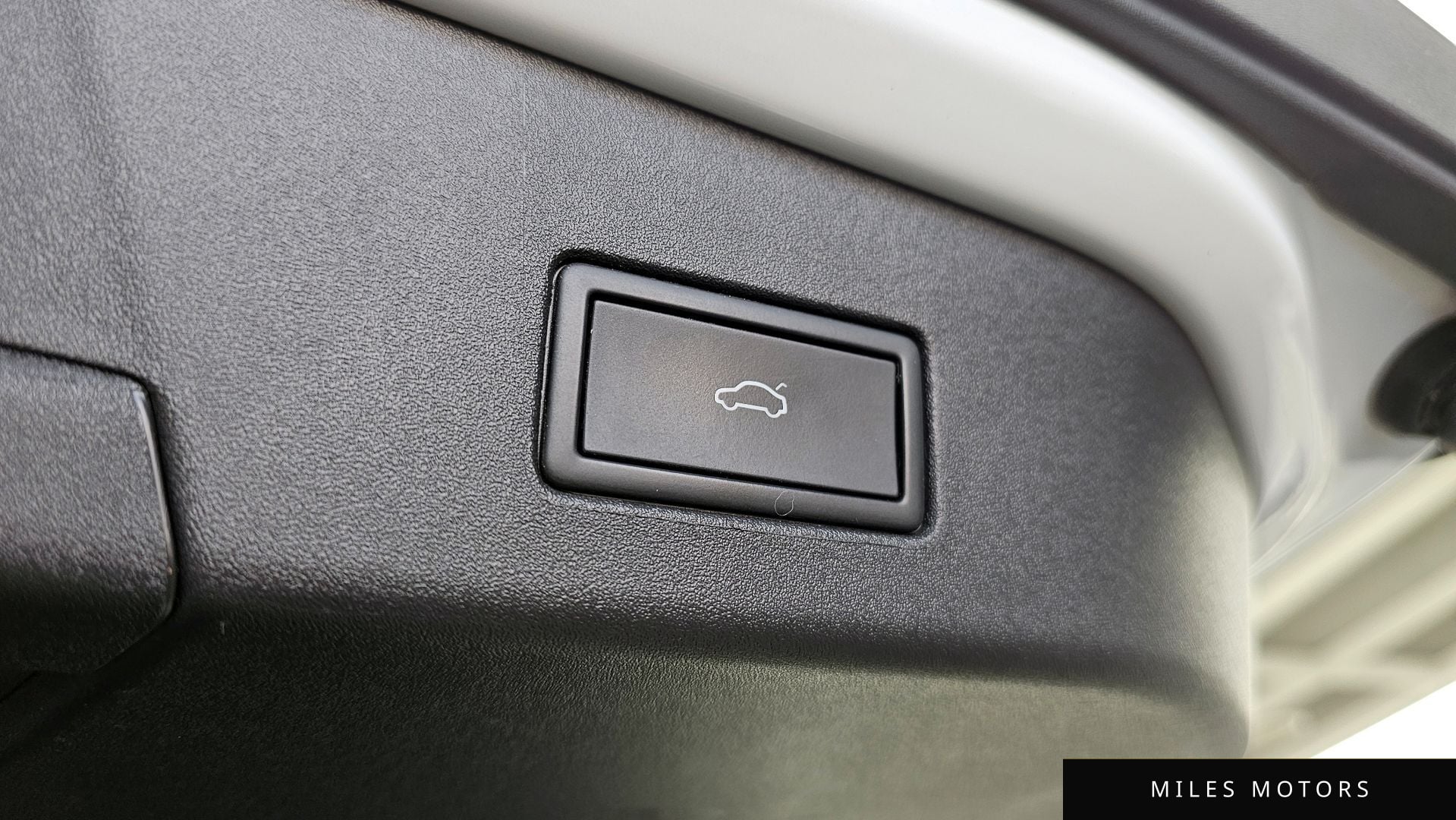 Volkswagen ID.4 2022 — миниатюра 31