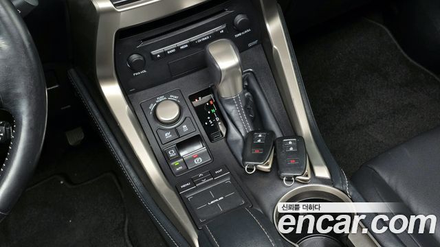 Лексус NX300h 2015 — миниатюра 9