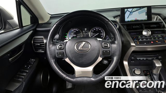Лексус NX300h 2015 — миниатюра 17